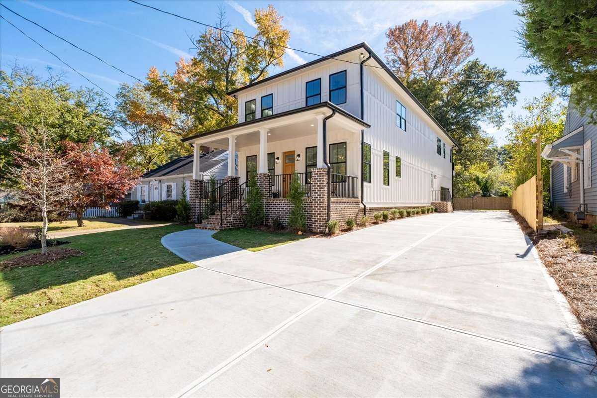 247 Greenwood Circle