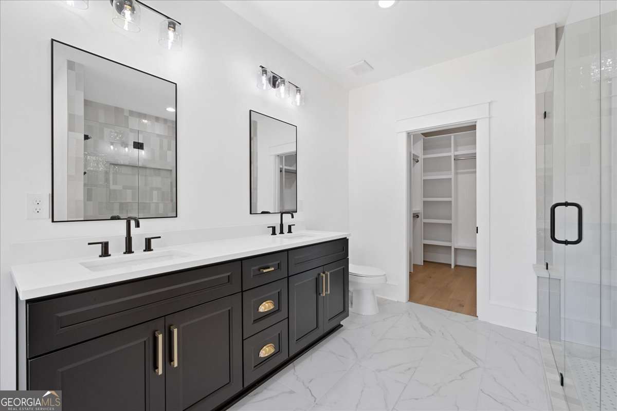 247 Greenwood Circle