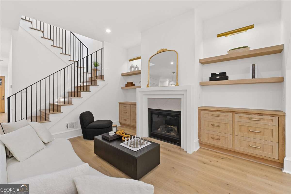 247 Greenwood Circle