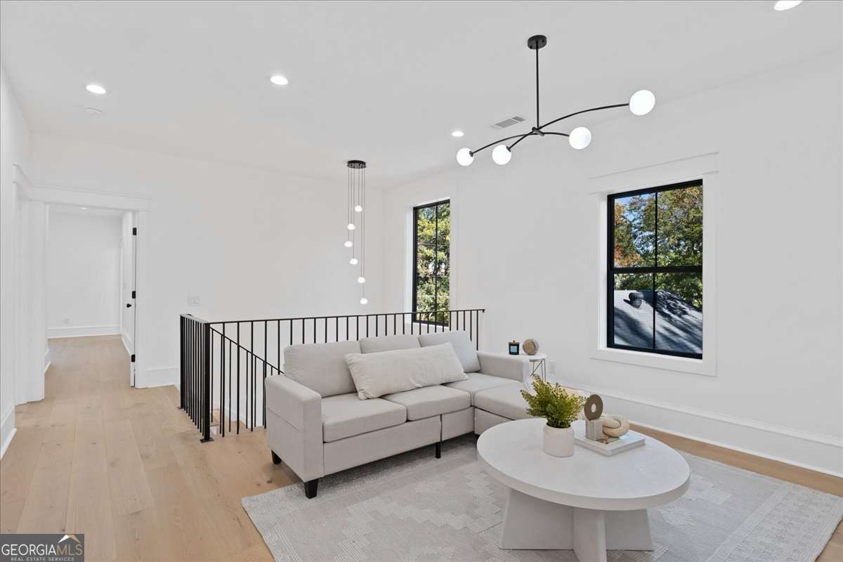 247 Greenwood Circle