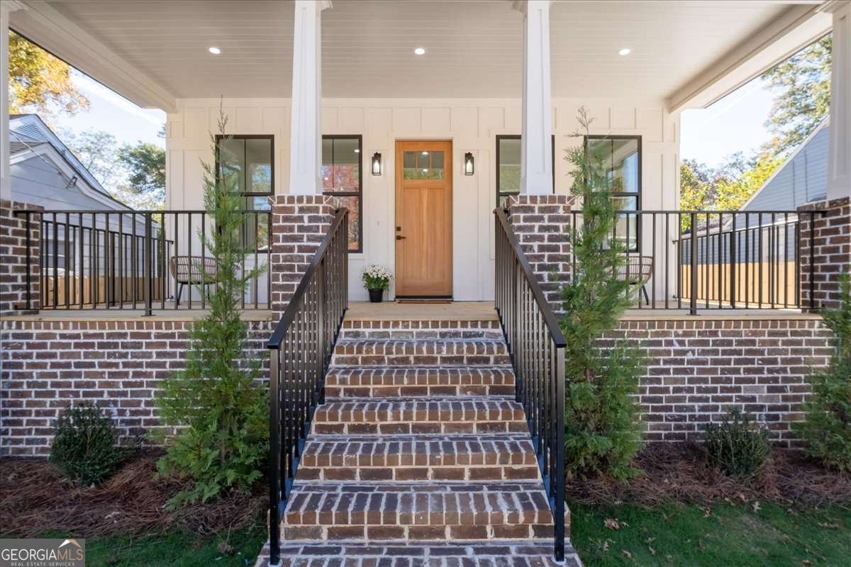 247 Greenwood Circle