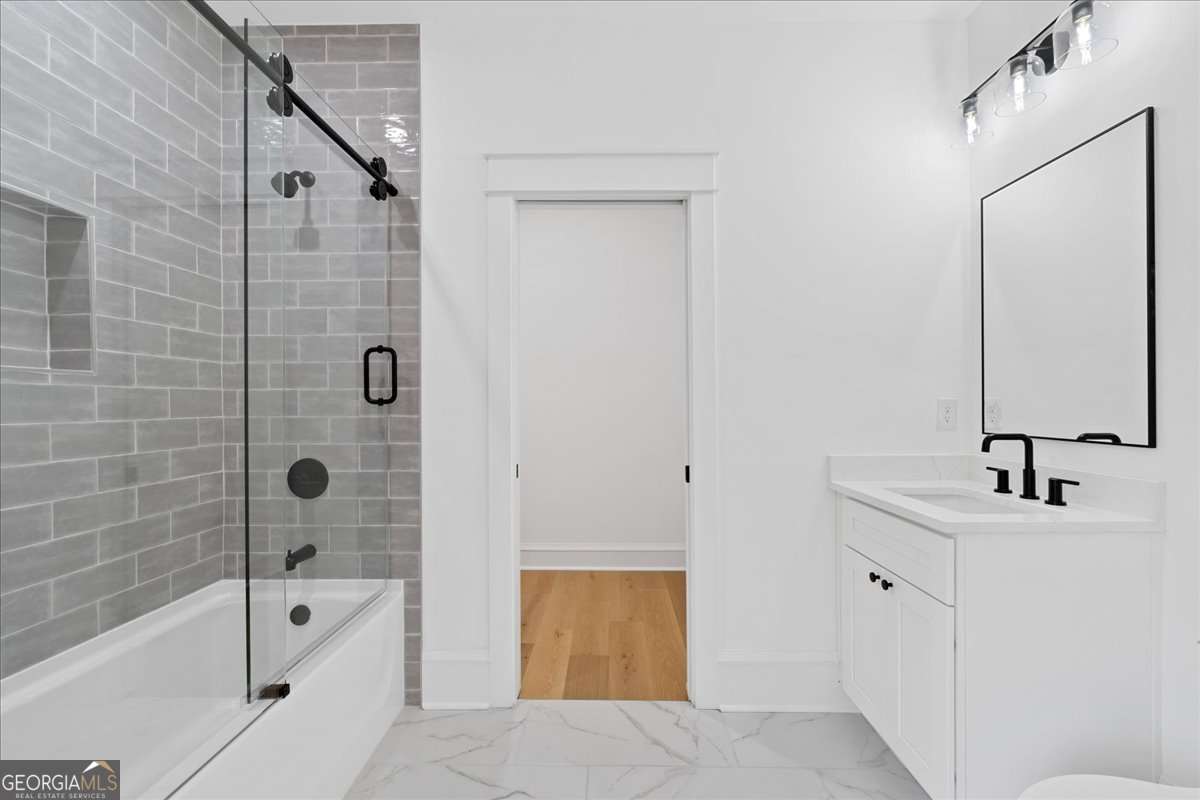 247 Greenwood Circle