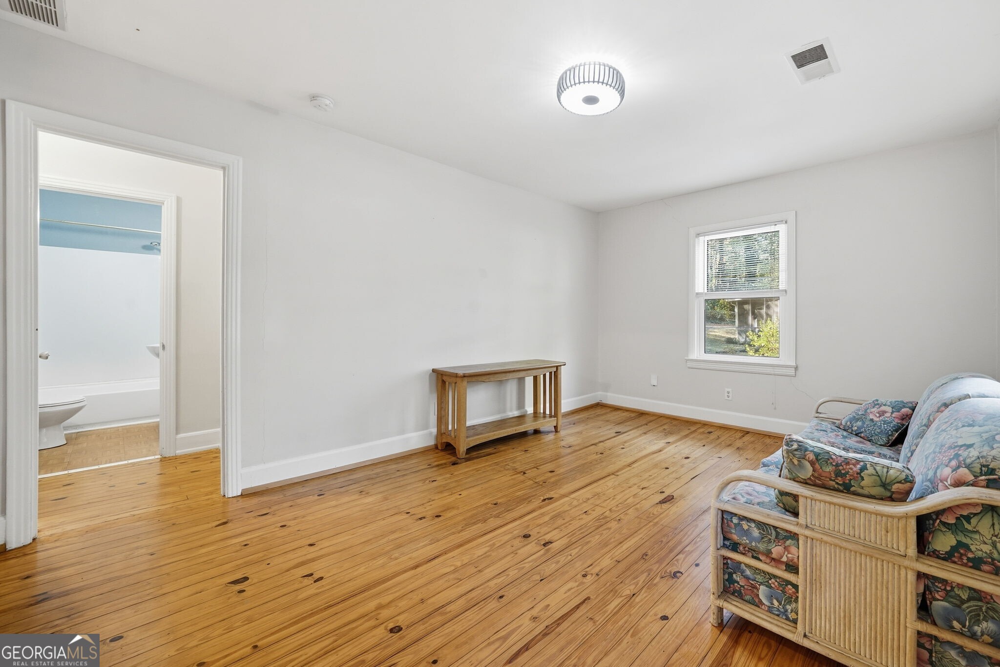 2518 Pine Lake Place