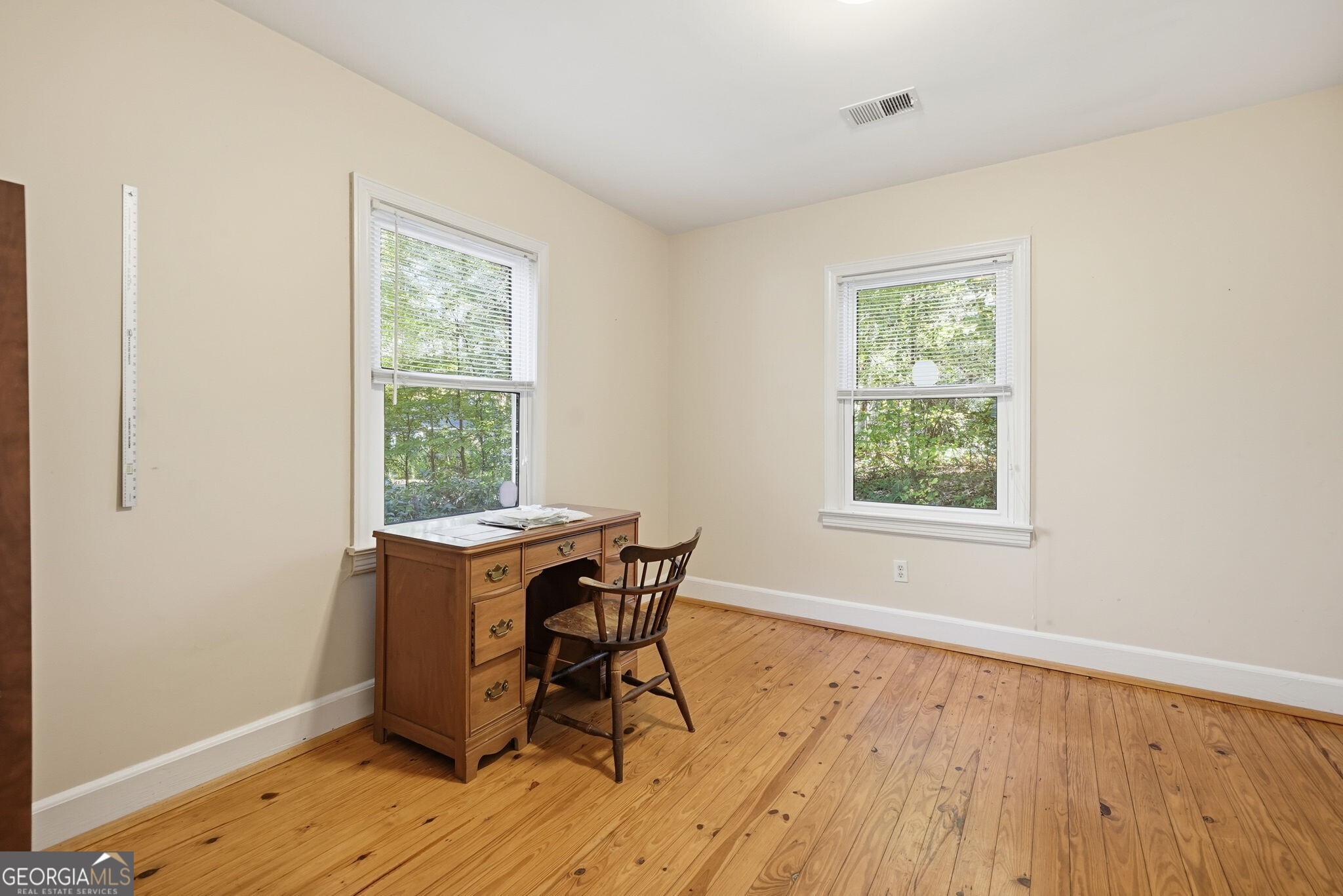 2518 Pine Lake Place