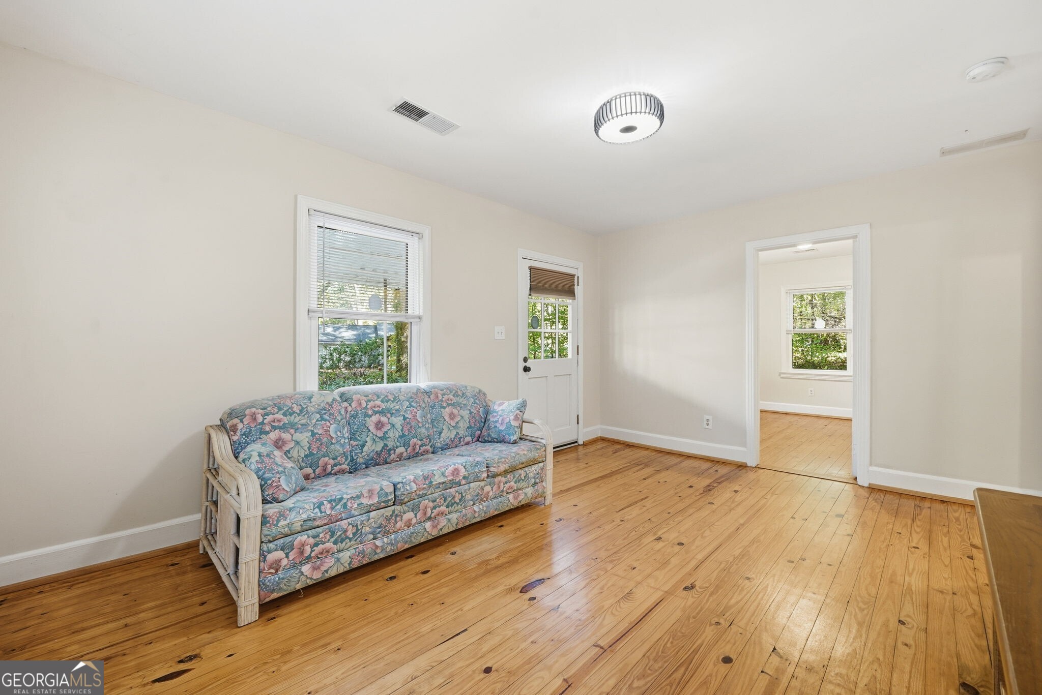 2518 Pine Lake Place