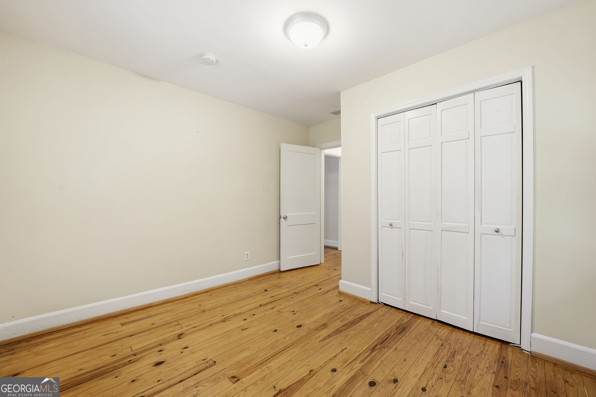 2518 Pine Lake Place