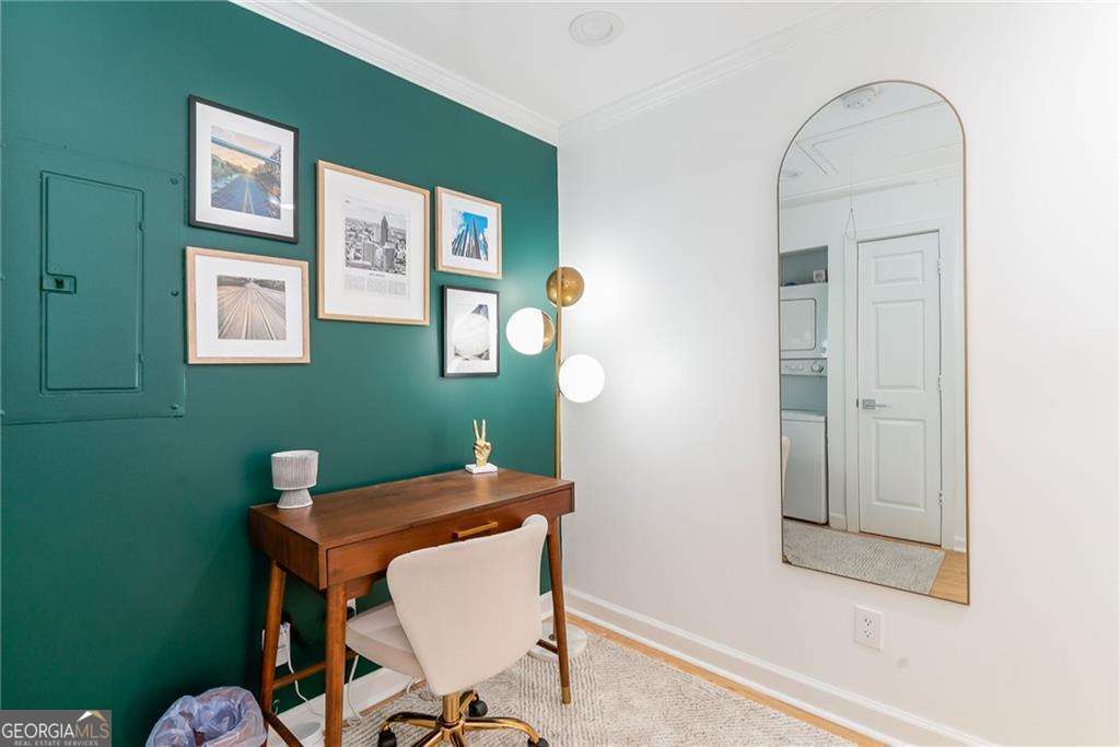 210 Sampson Street NE # 3