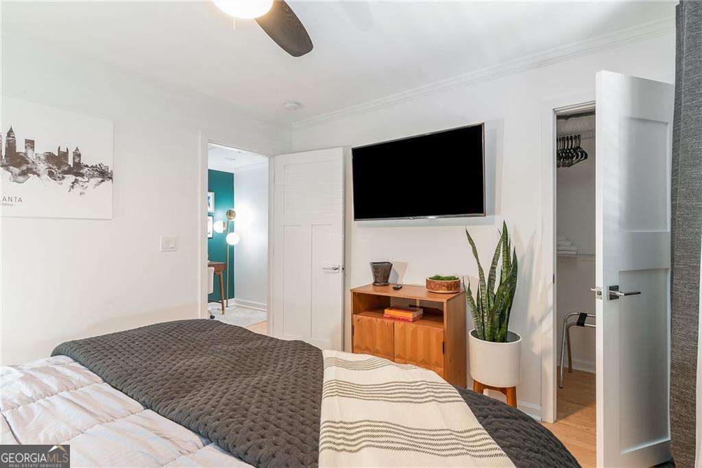 210 Sampson Street NE # 3