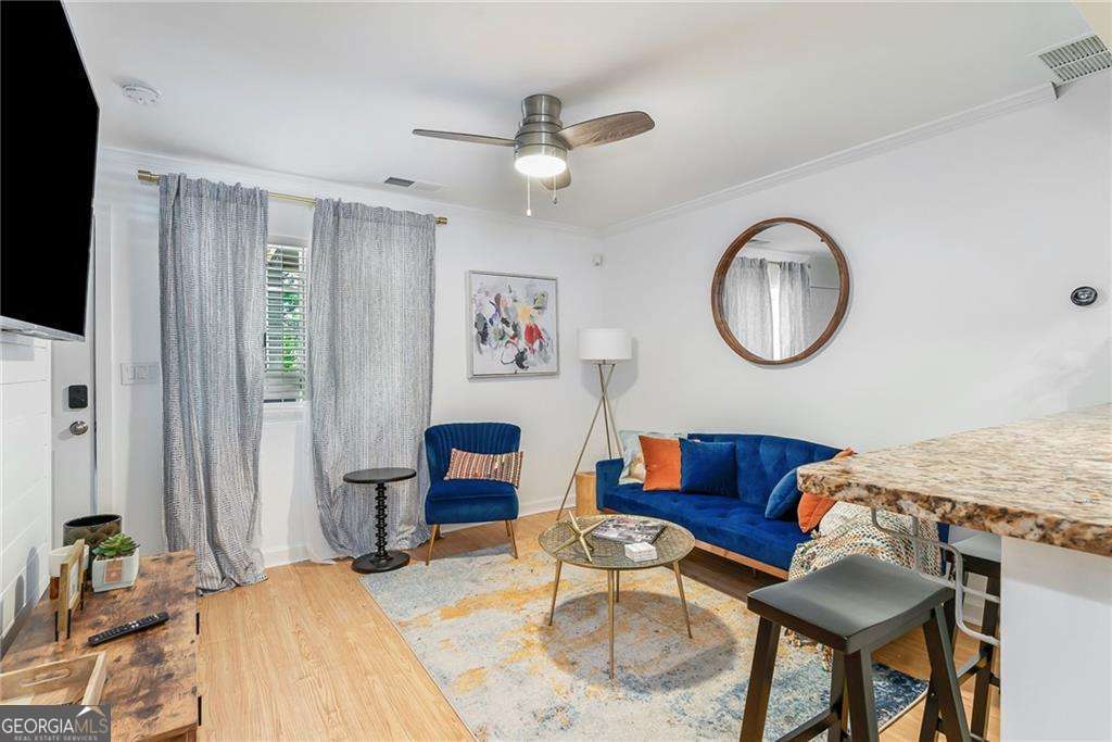 210 Sampson Street NE # 3