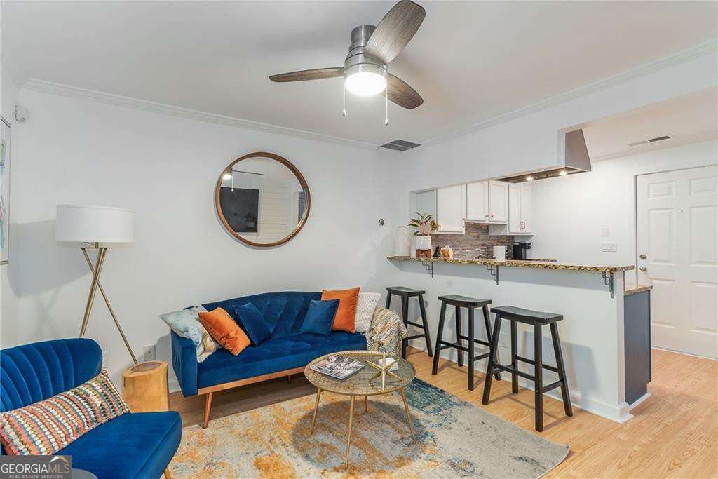 210 Sampson Street NE # 3