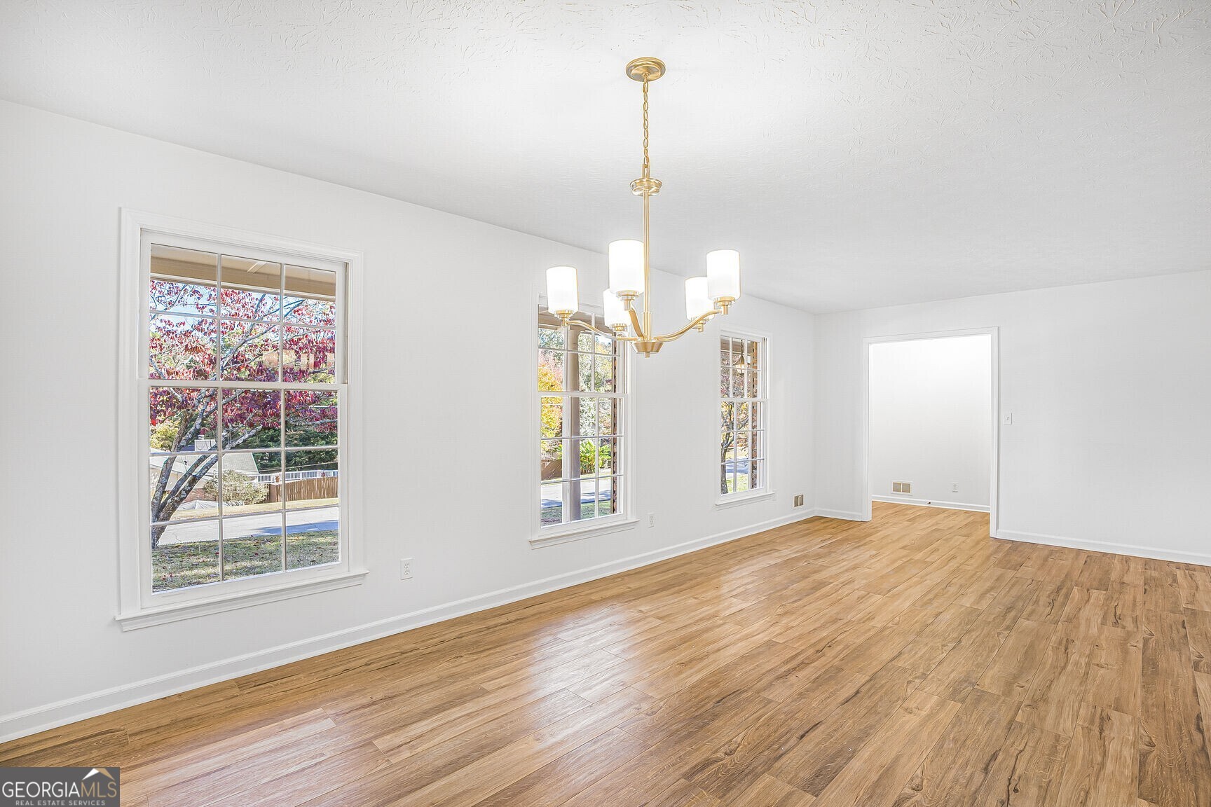 483 Rollingwood Drive