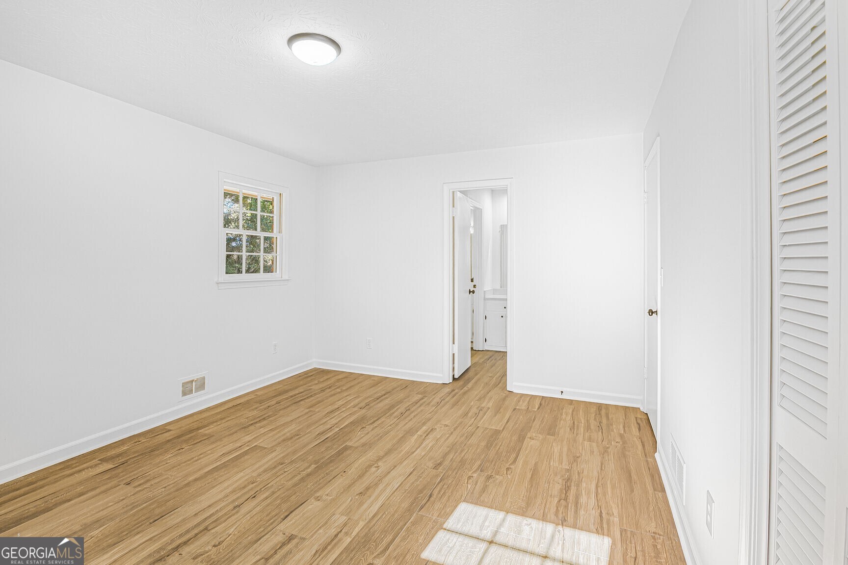 483 Rollingwood Drive