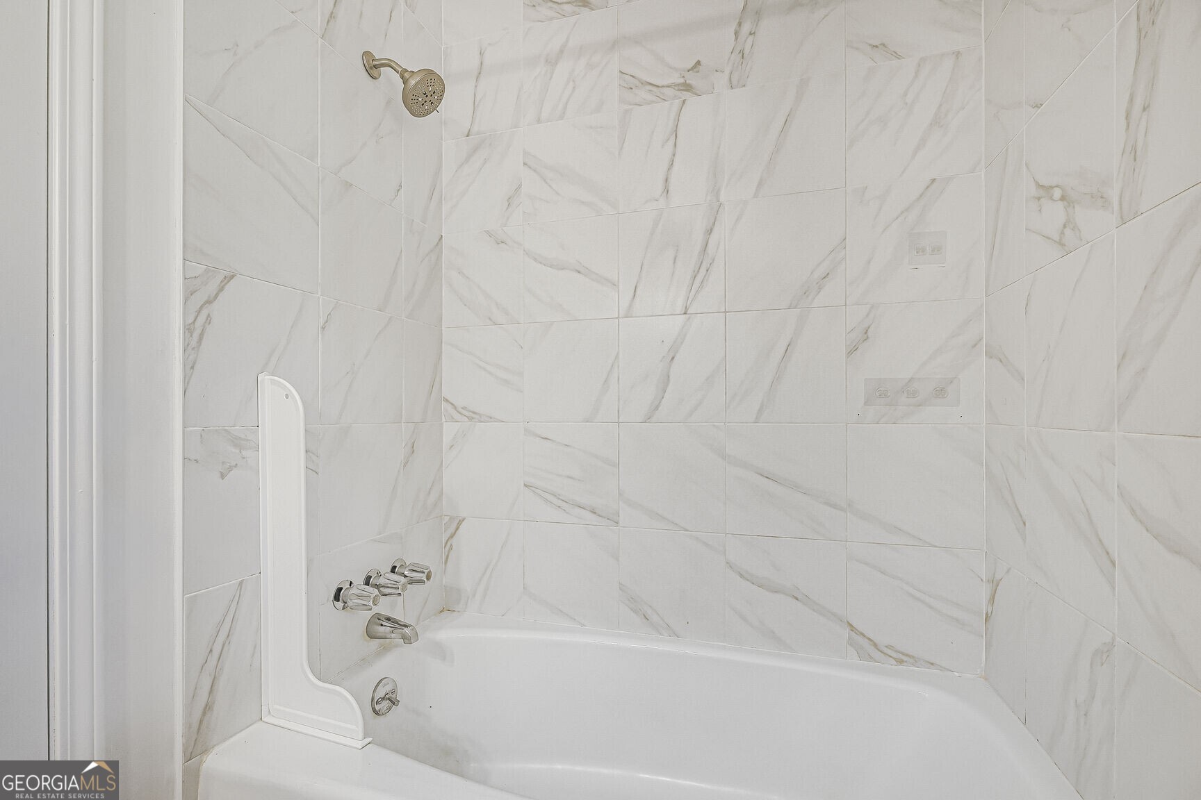 483 Rollingwood Drive