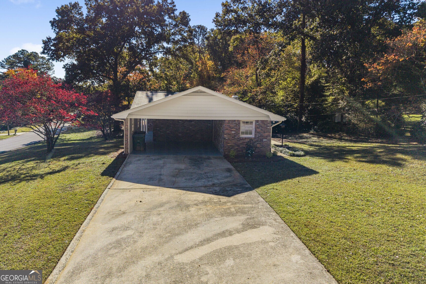 483 Rollingwood Drive
