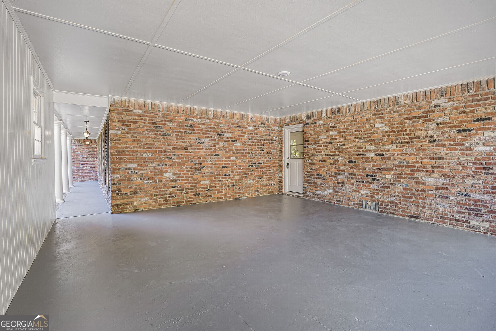 483 Rollingwood Drive