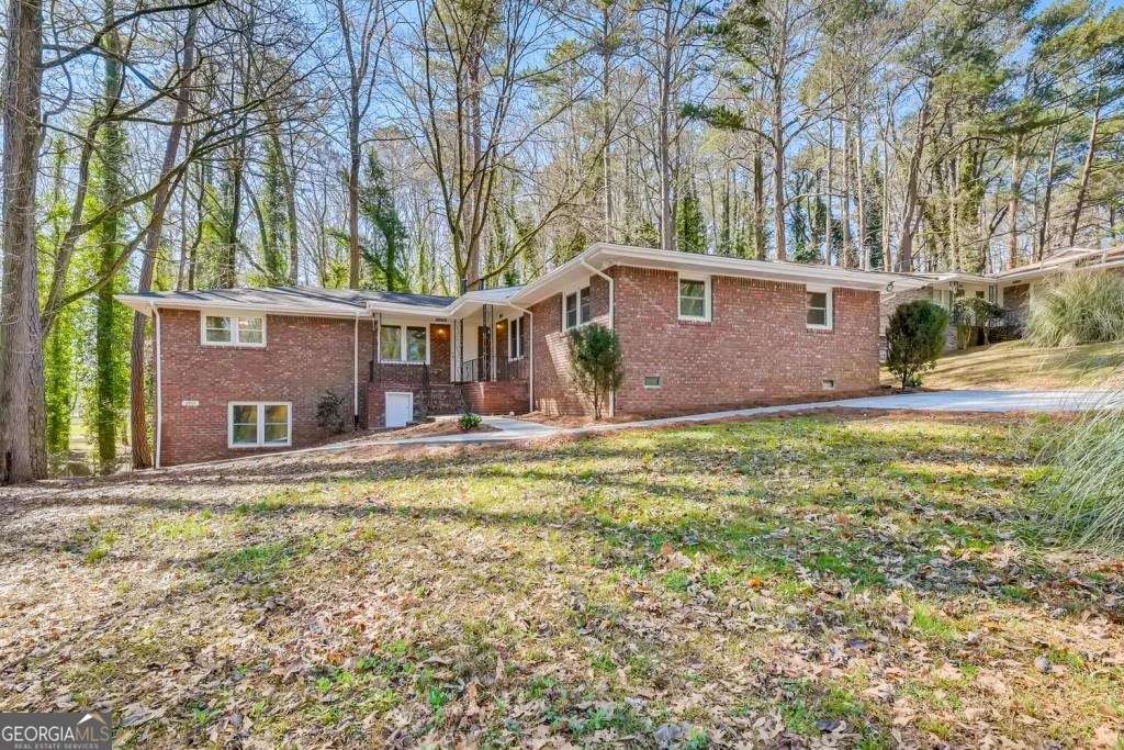 2897 White Oak Drive
