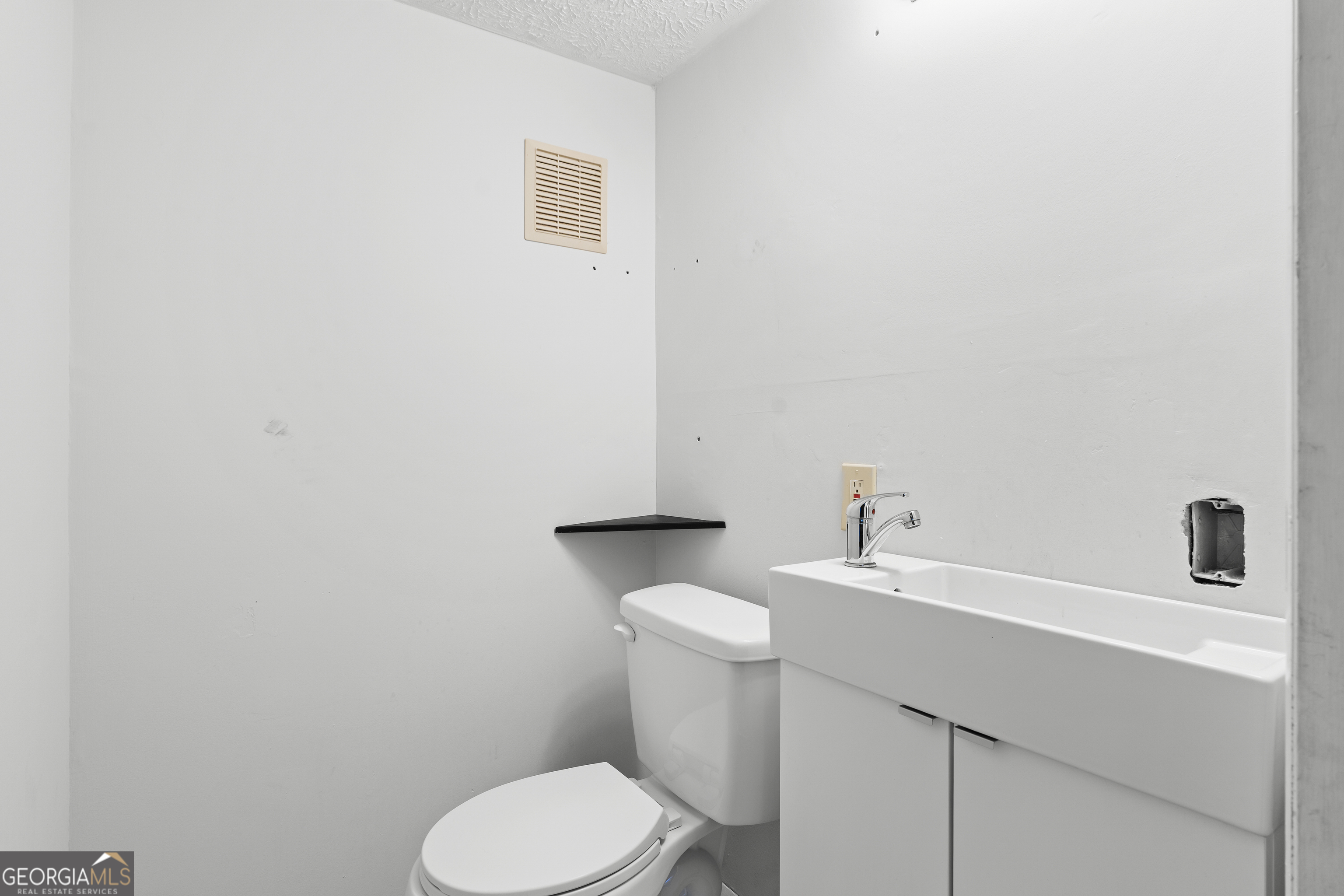 425 Worthington Hills Court