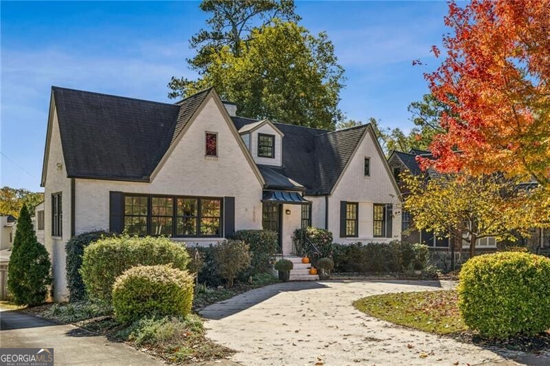 1605 Johnson Road NE