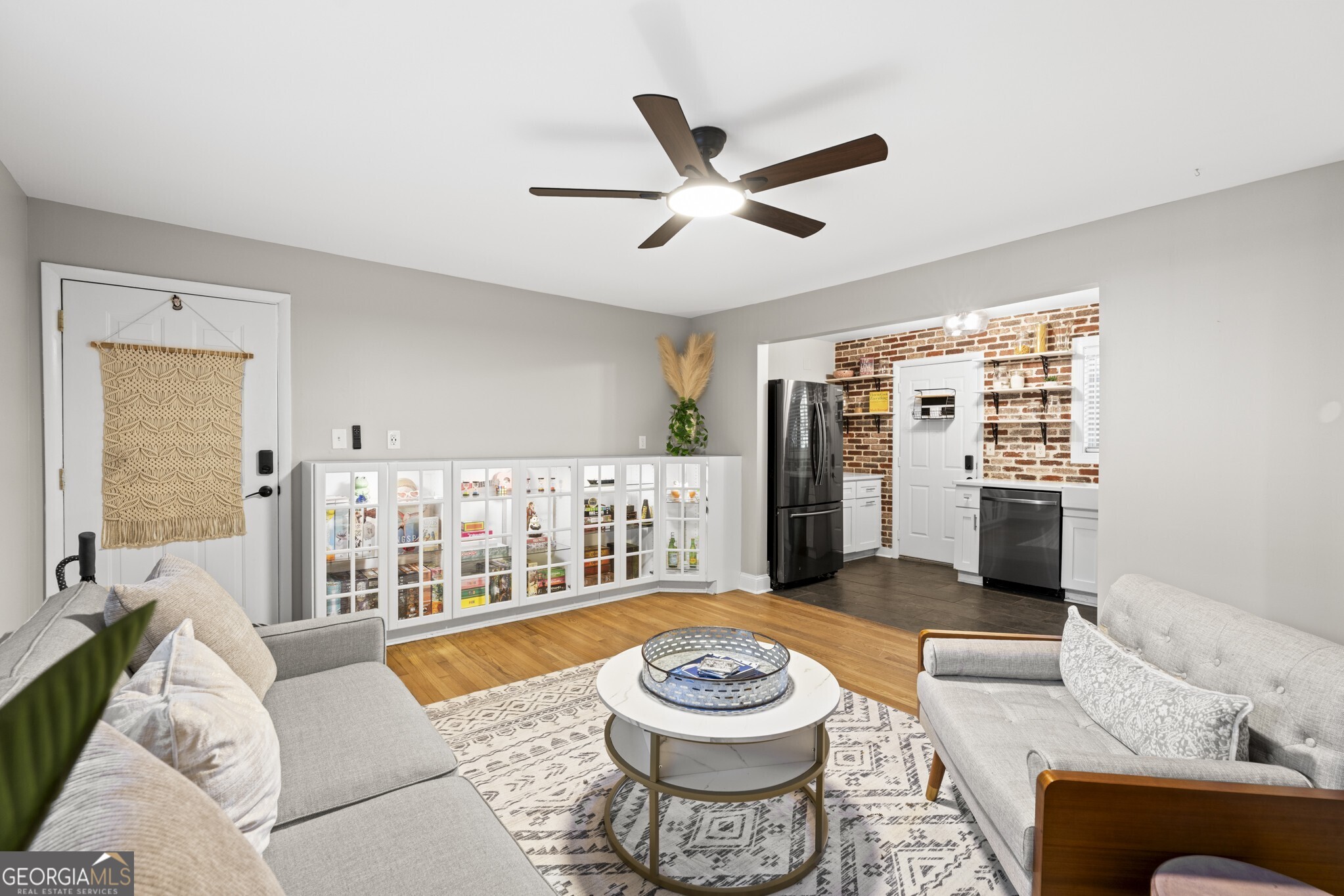 394 6th Street NE # 2