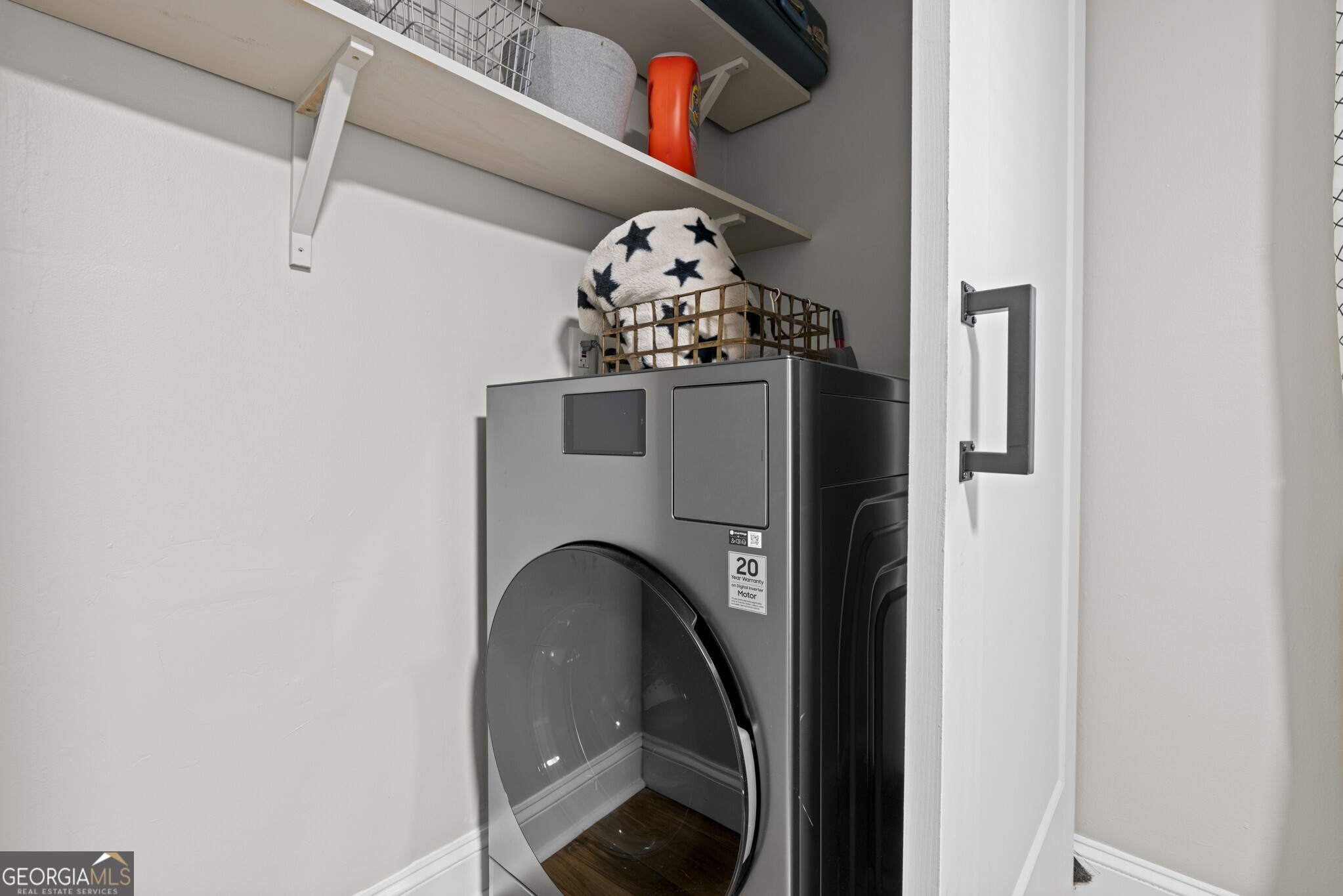 394 6th Street NE # 2