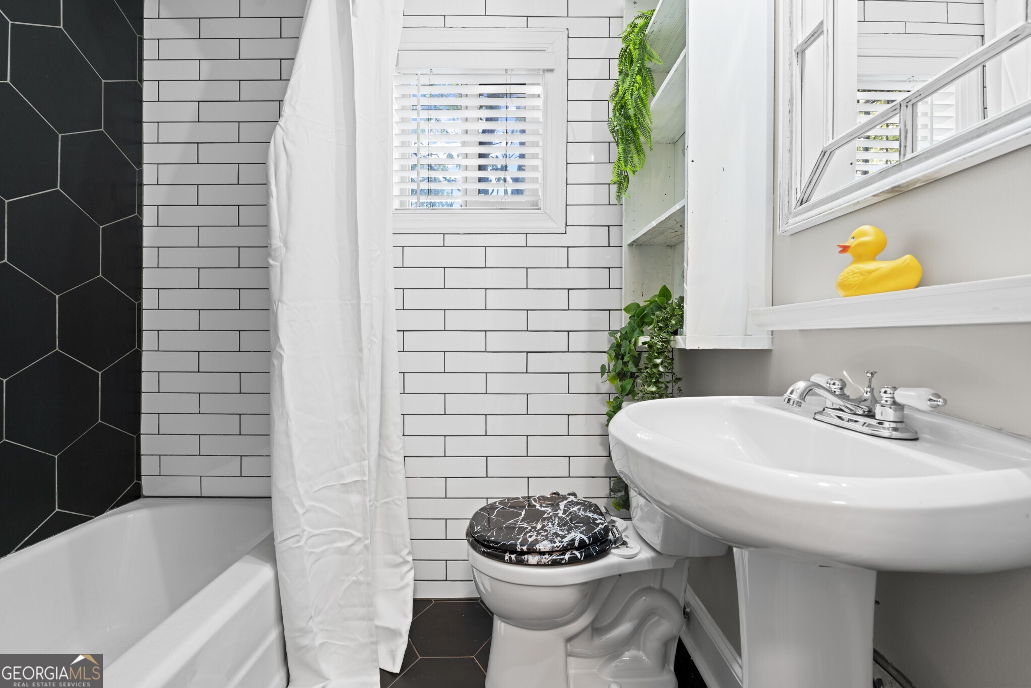 394 6th Street NE # 2