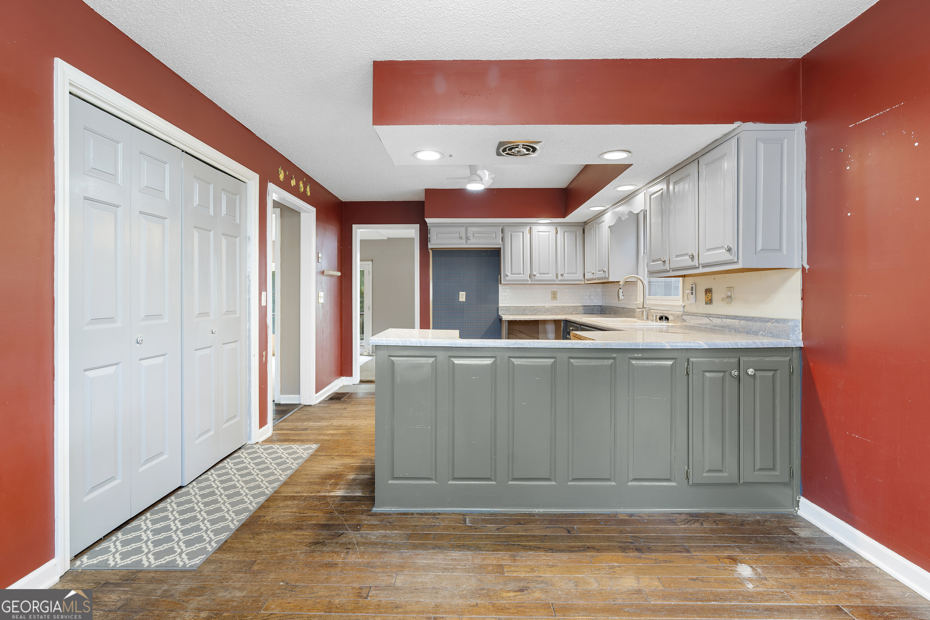 3177 Spring Lake Drive NE