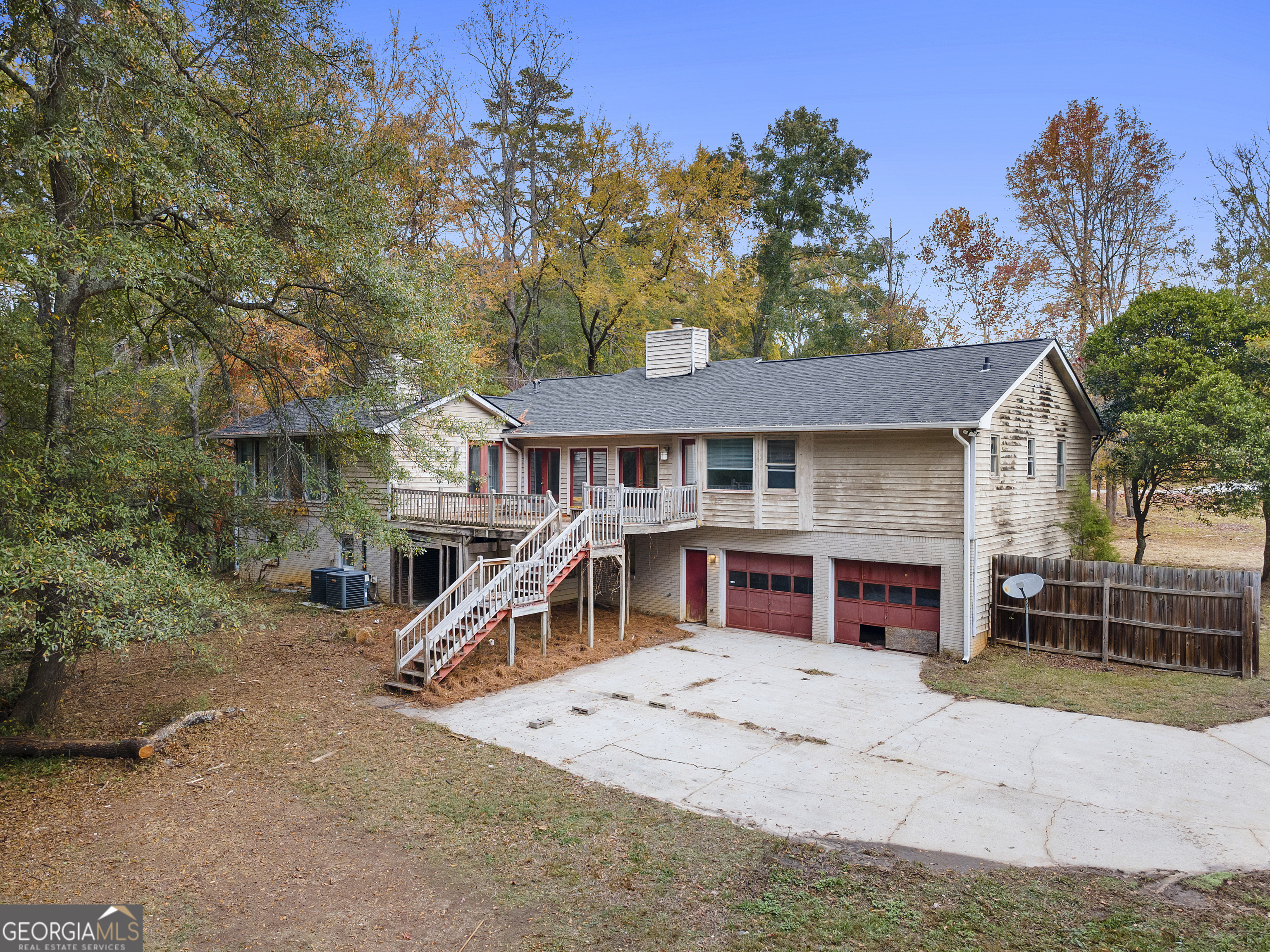 3177 Spring Lake Drive NE