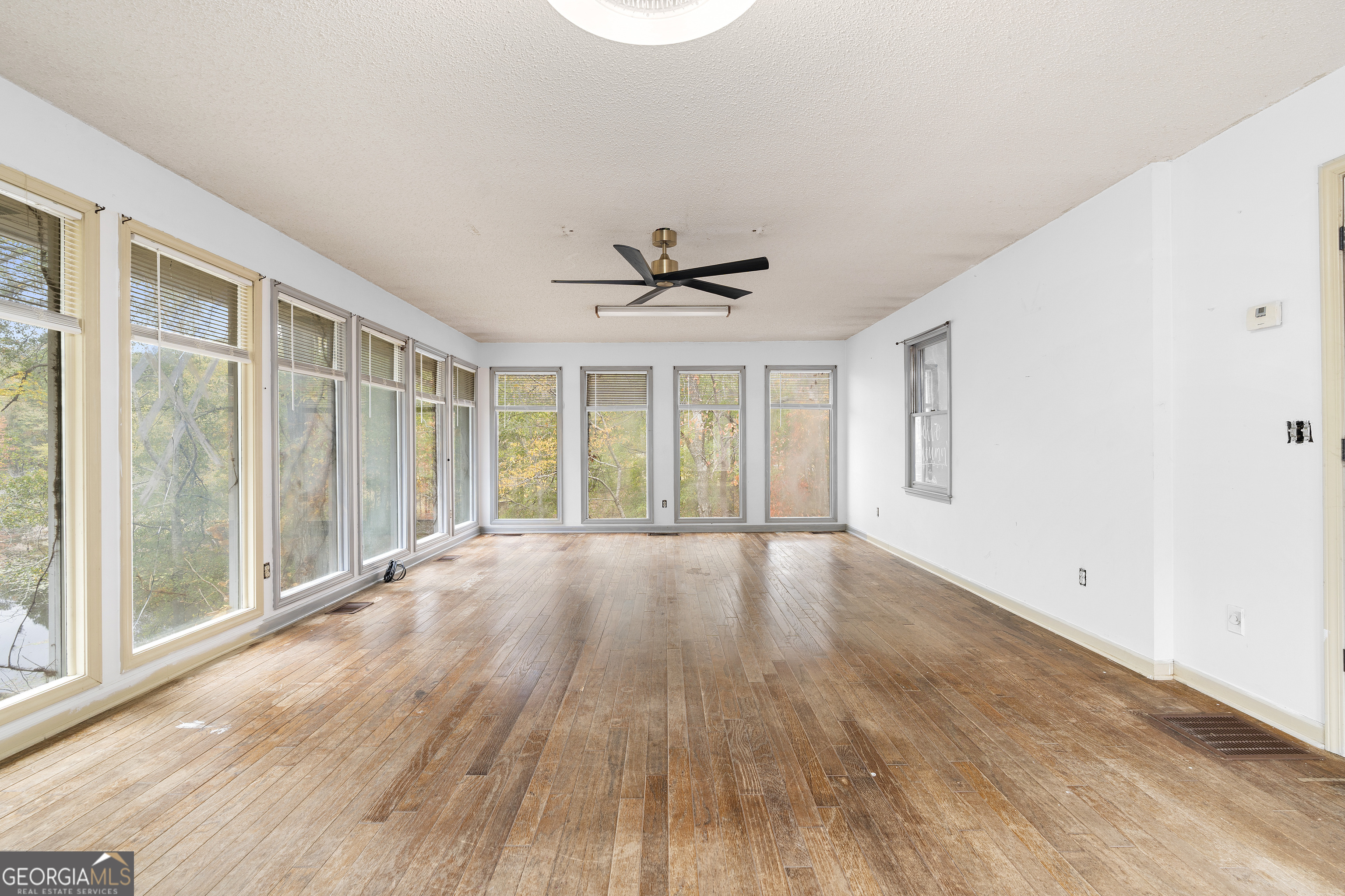 3177 Spring Lake Drive NE