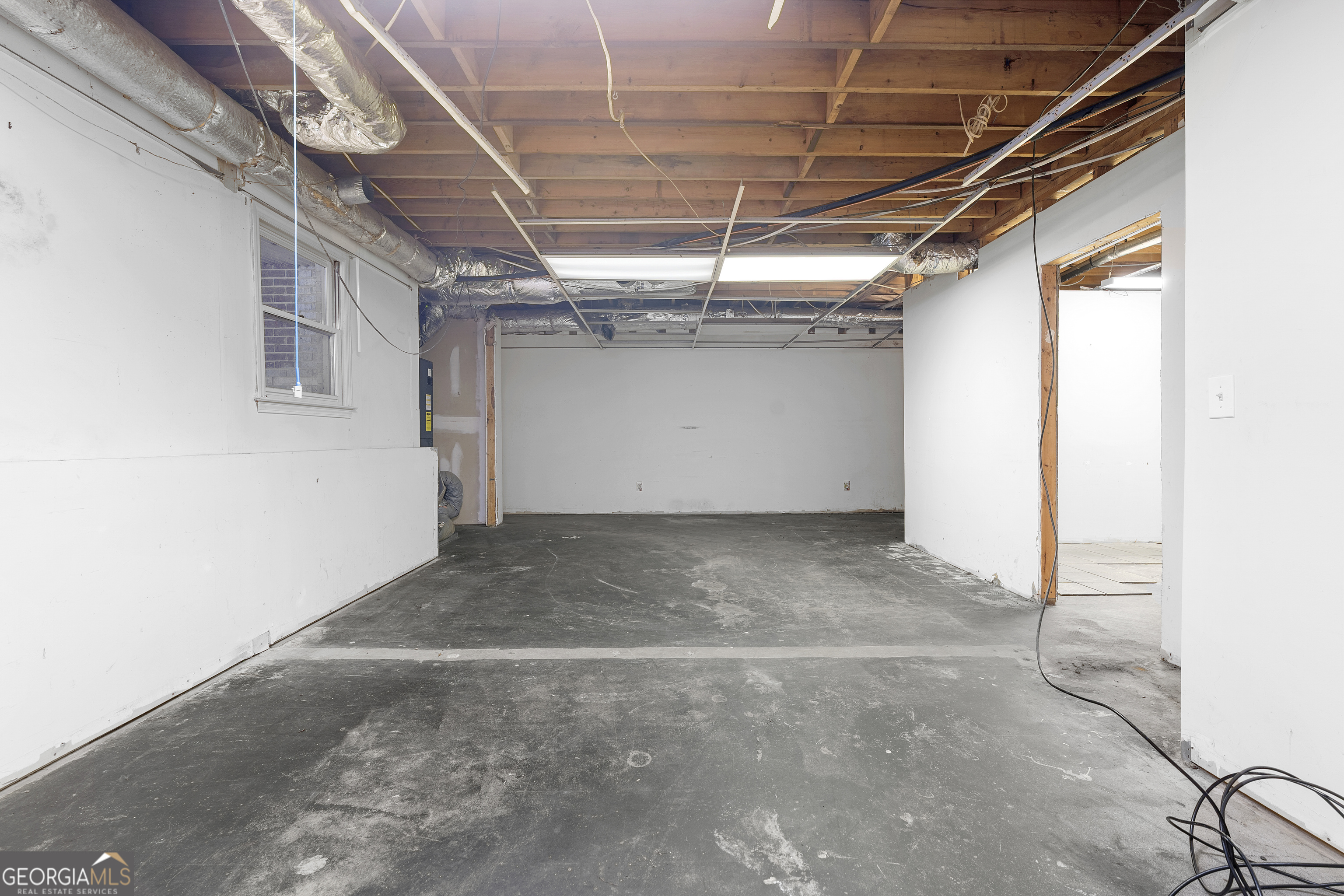 3177 Spring Lake Drive NE