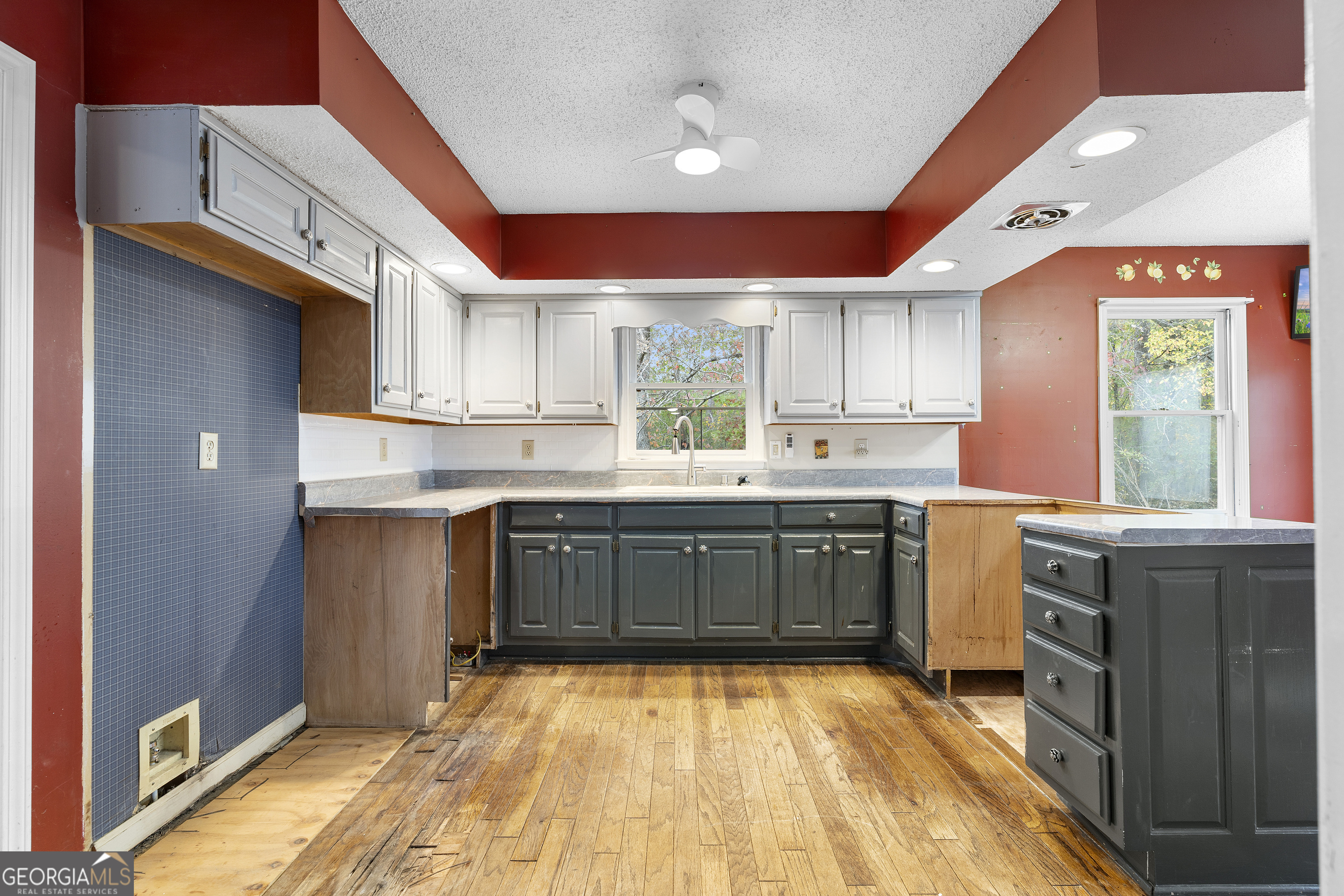 3177 Spring Lake Drive NE