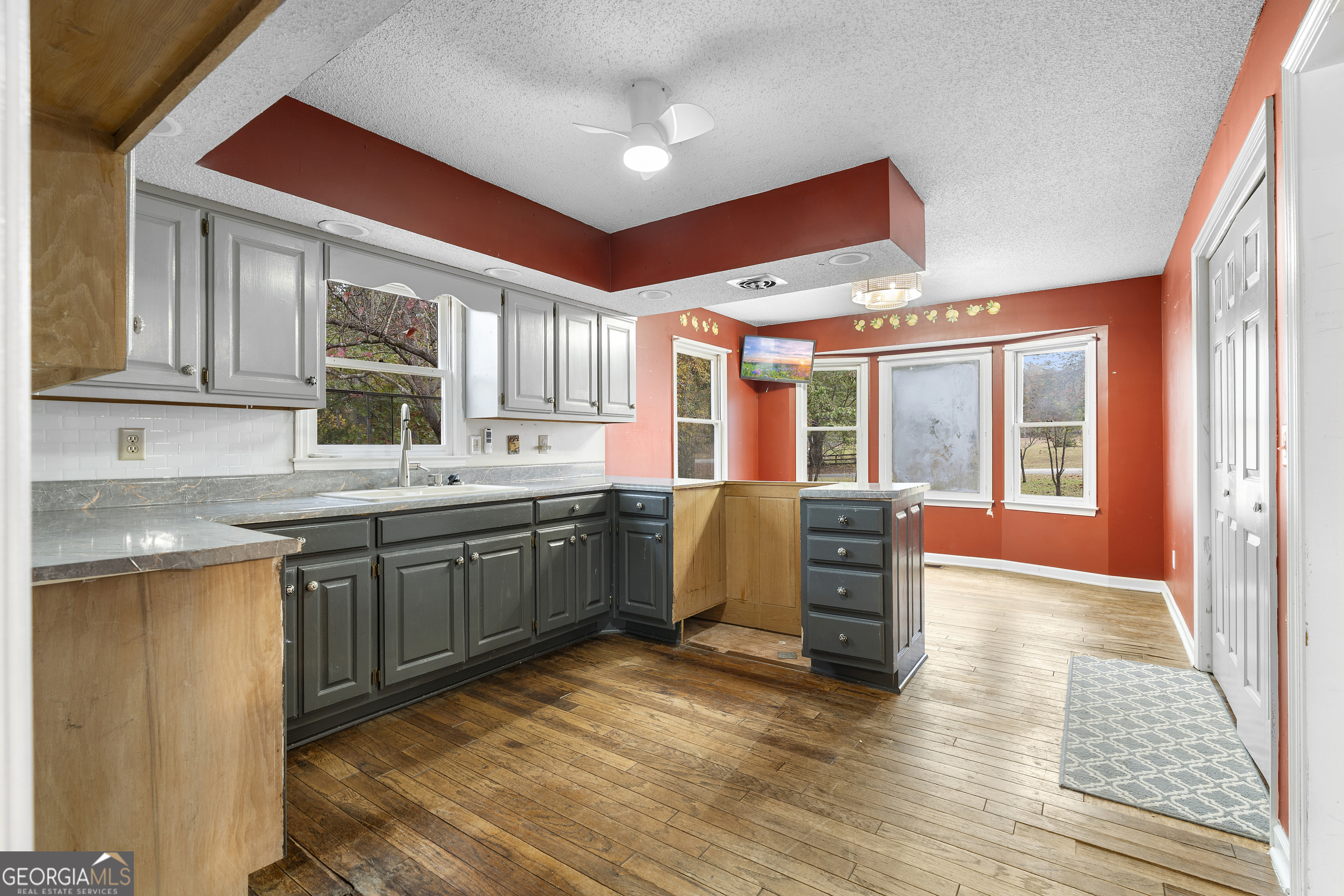 3177 Spring Lake Drive NE