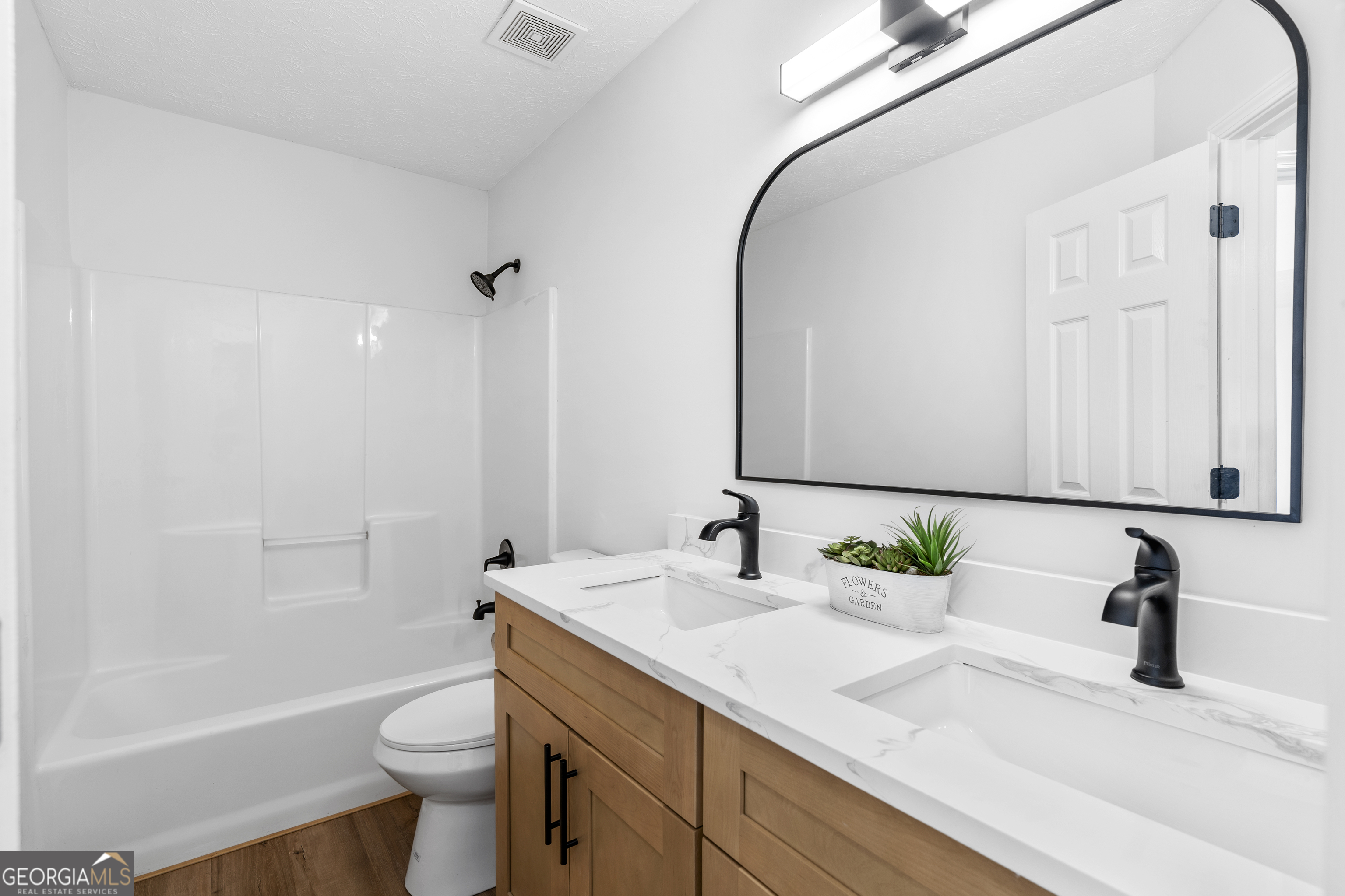 2881 Bridle Creek Drive SW