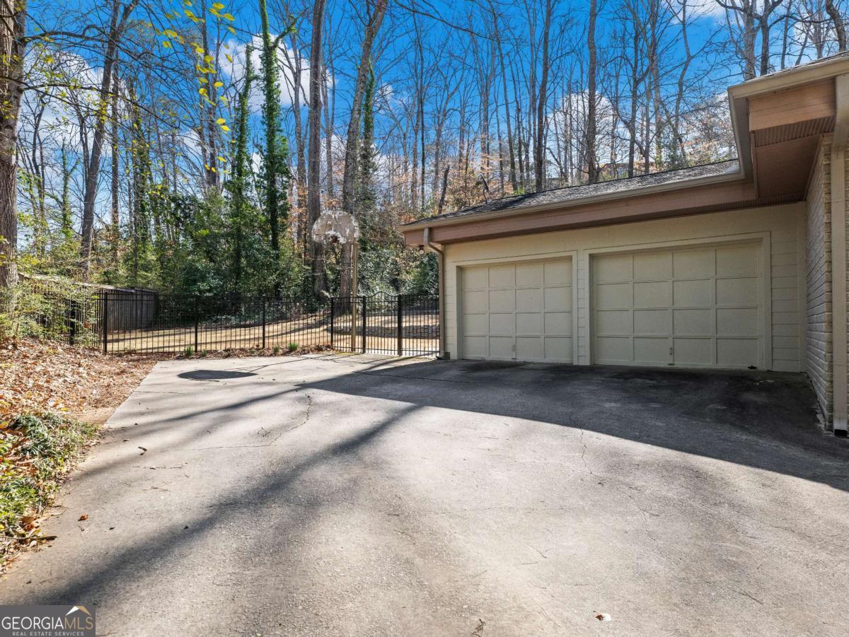 2153 Starfire Drive NE