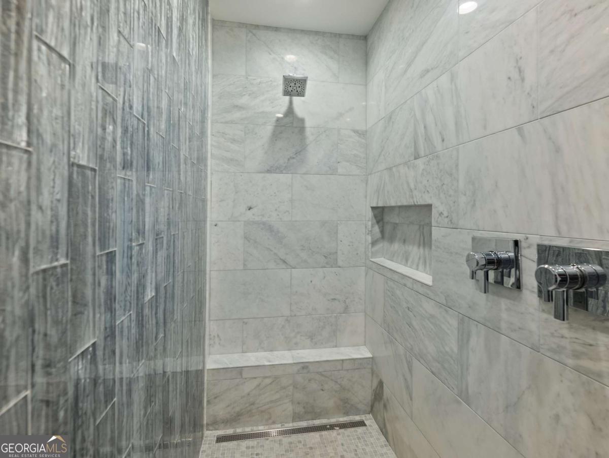 2153 Starfire Drive NE