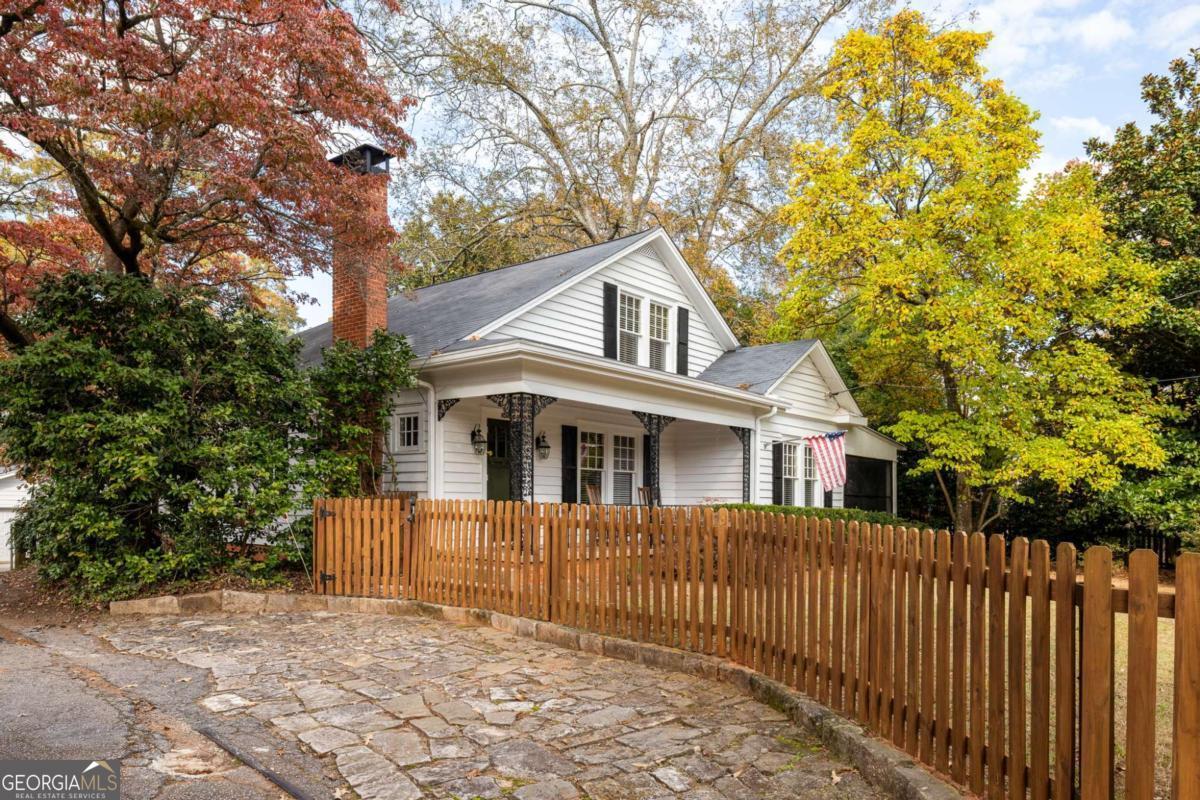 5450 E Mountain Street