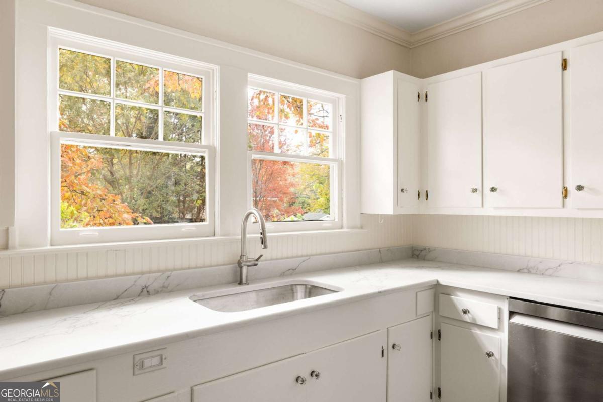 5450 E Mountain Street