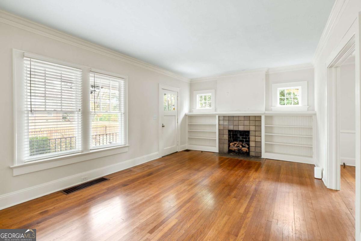 5450 E Mountain Street