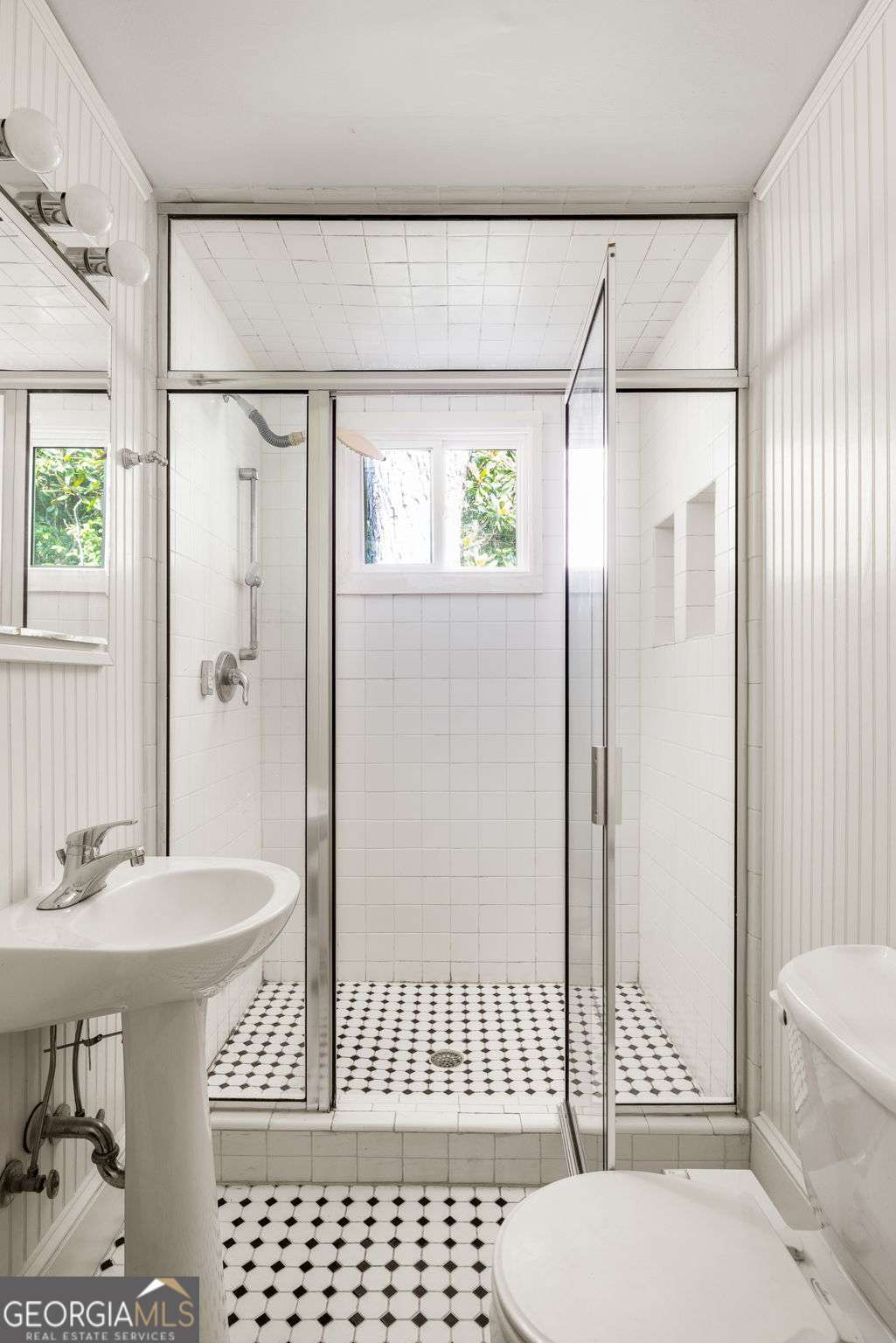 5450 E Mountain Street