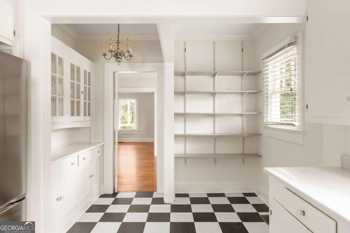 5450 E Mountain Street