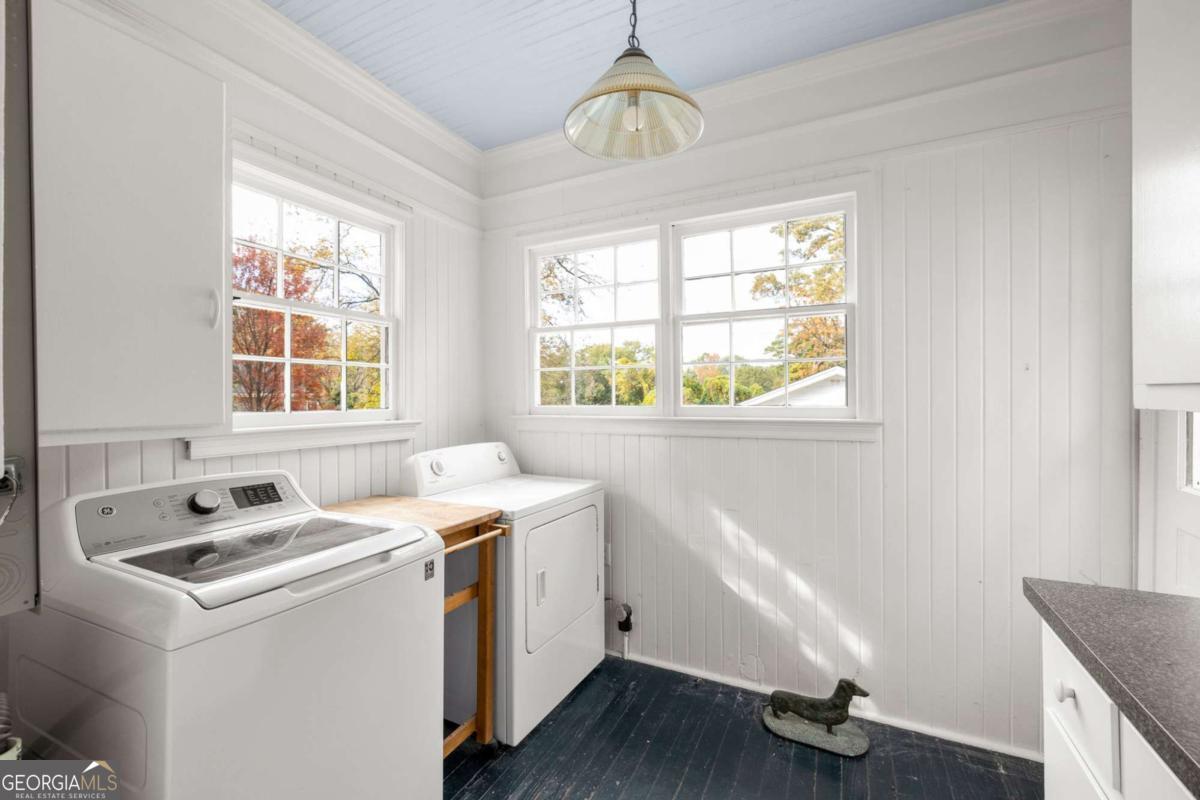 5450 E Mountain Street