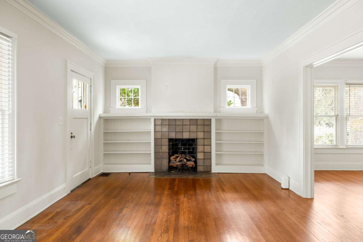 5450 E Mountain Street