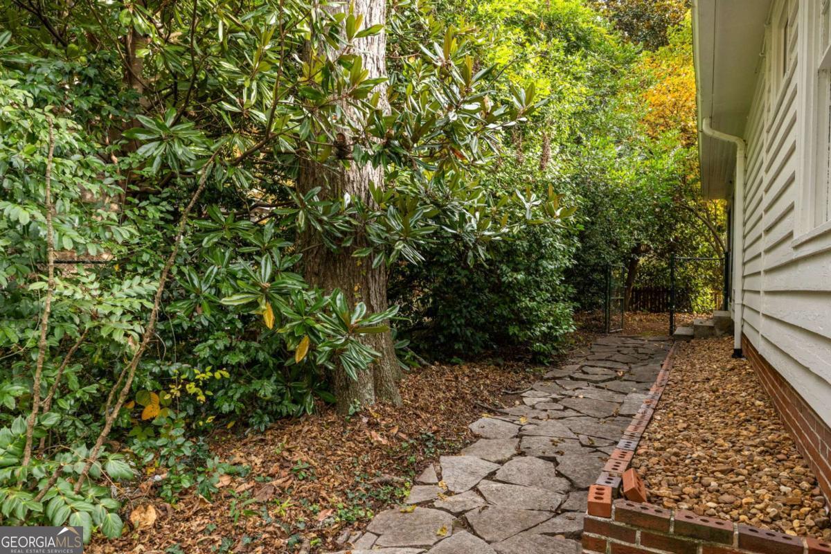 5450 E Mountain Street