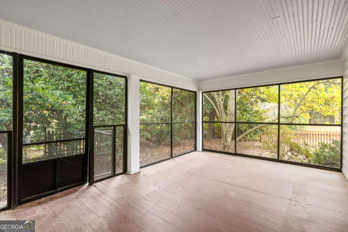 5450 E Mountain Street