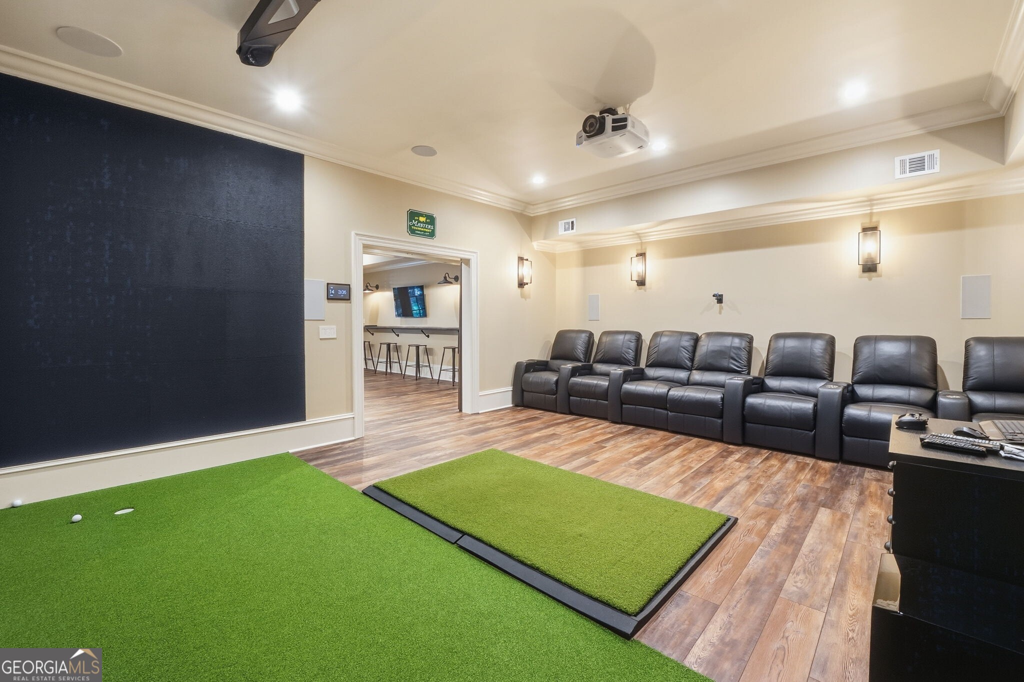 841 Camden Park Court NE