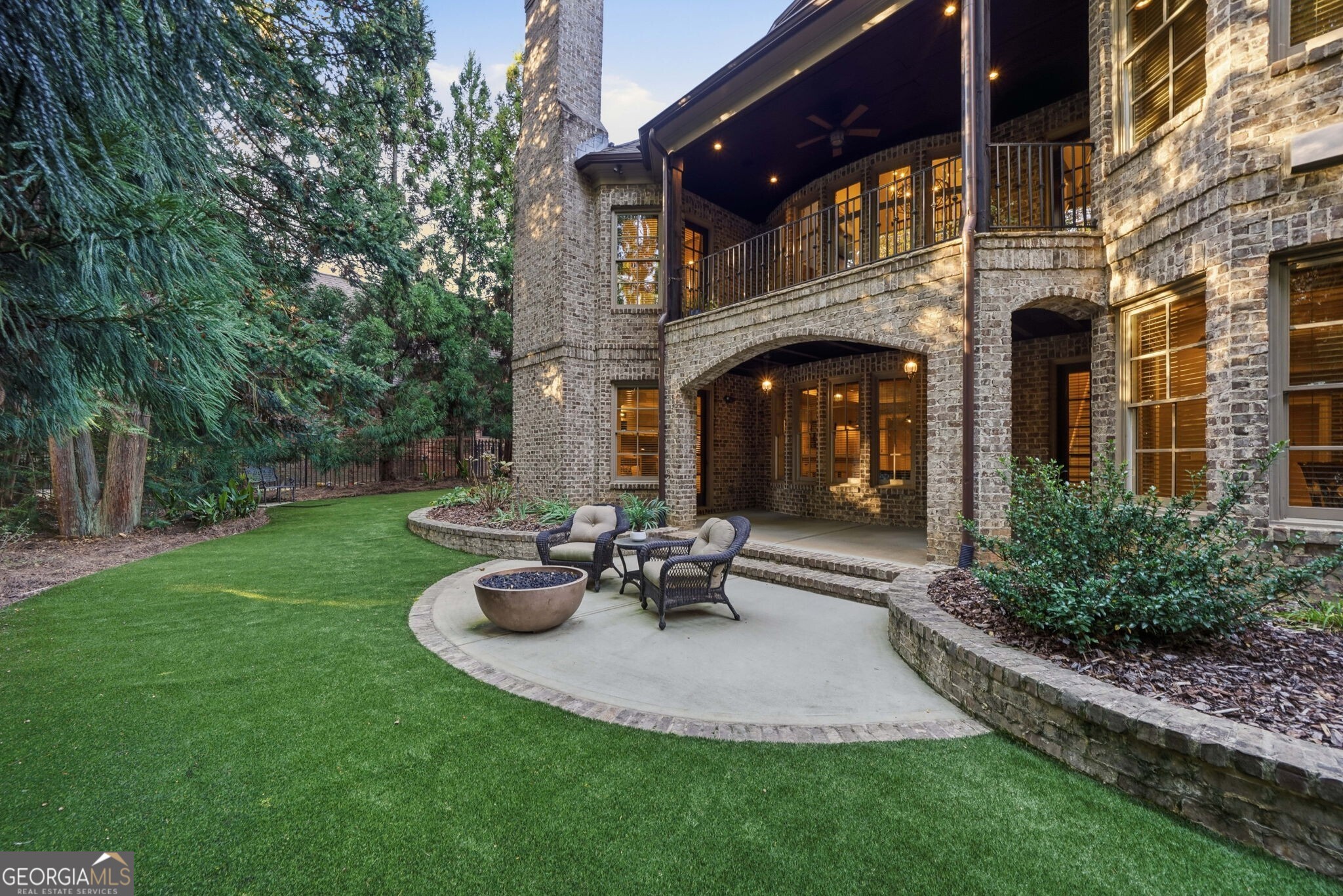 841 Camden Park Court NE