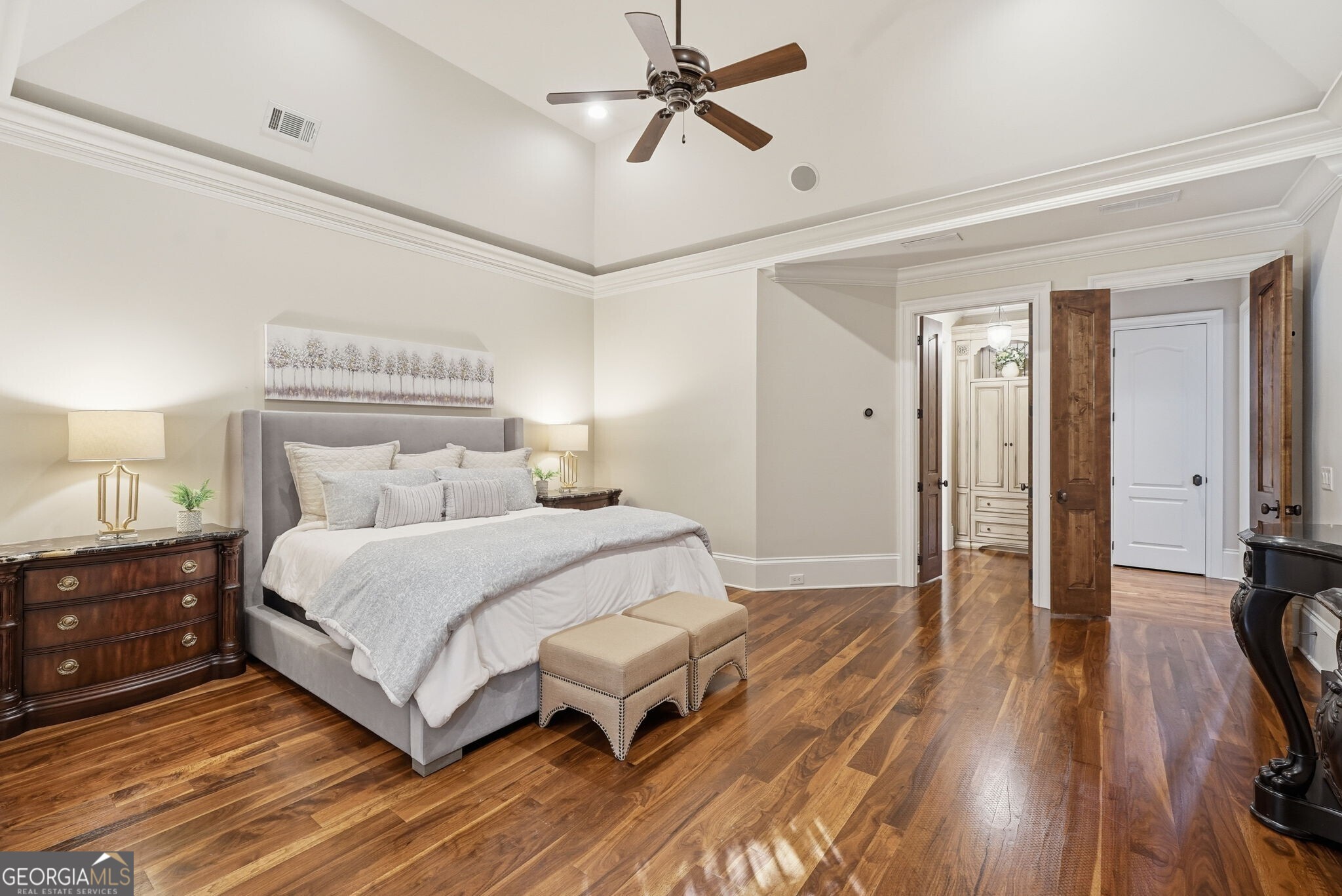 841 Camden Park Court NE