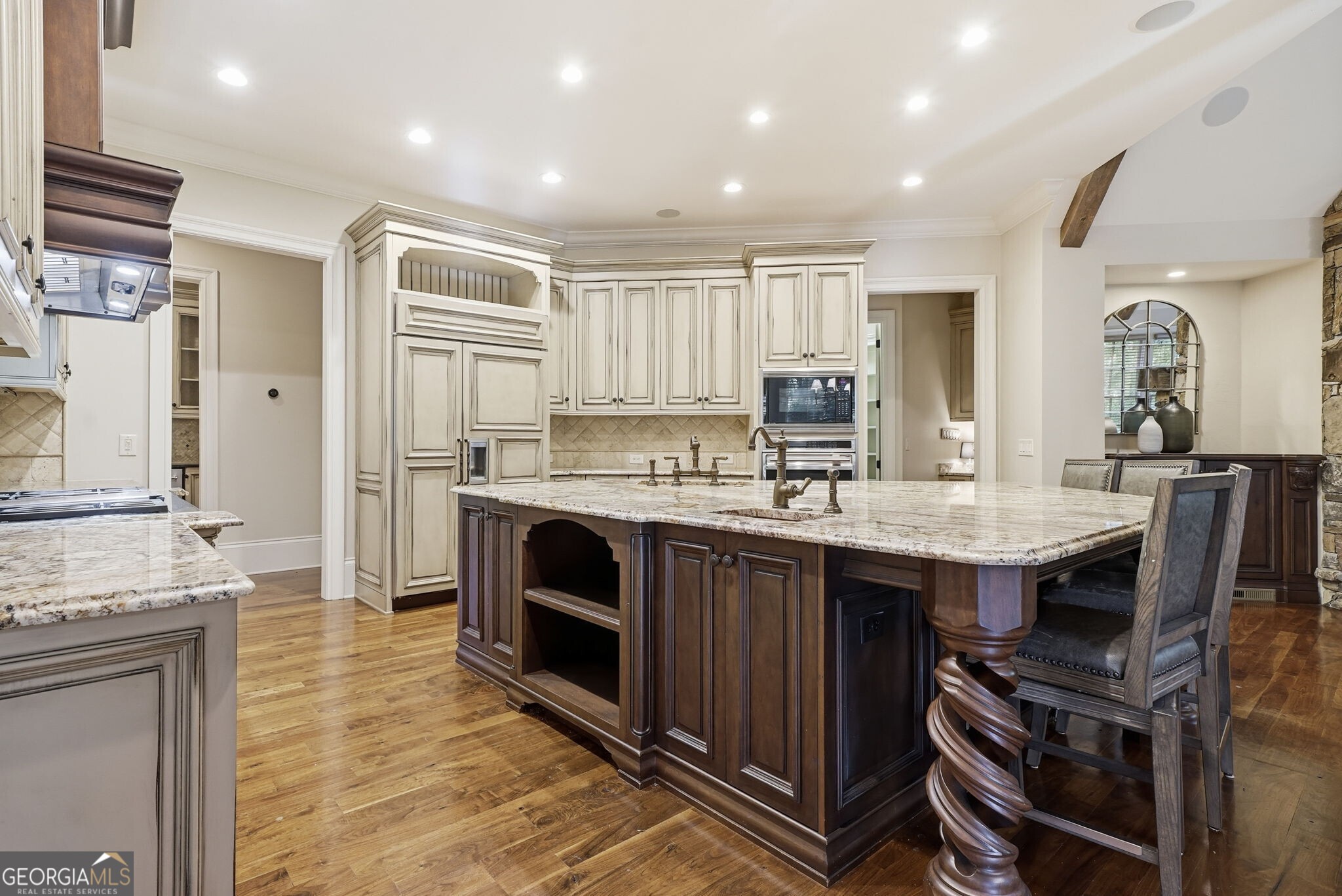 841 Camden Park Court NE