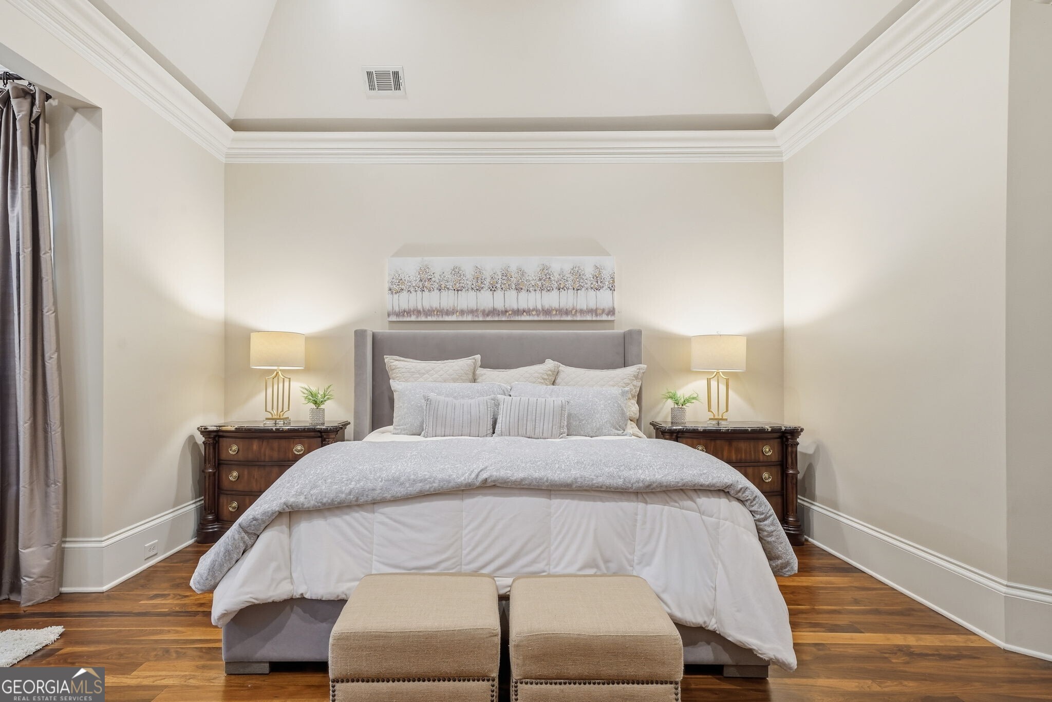 841 Camden Park Court NE