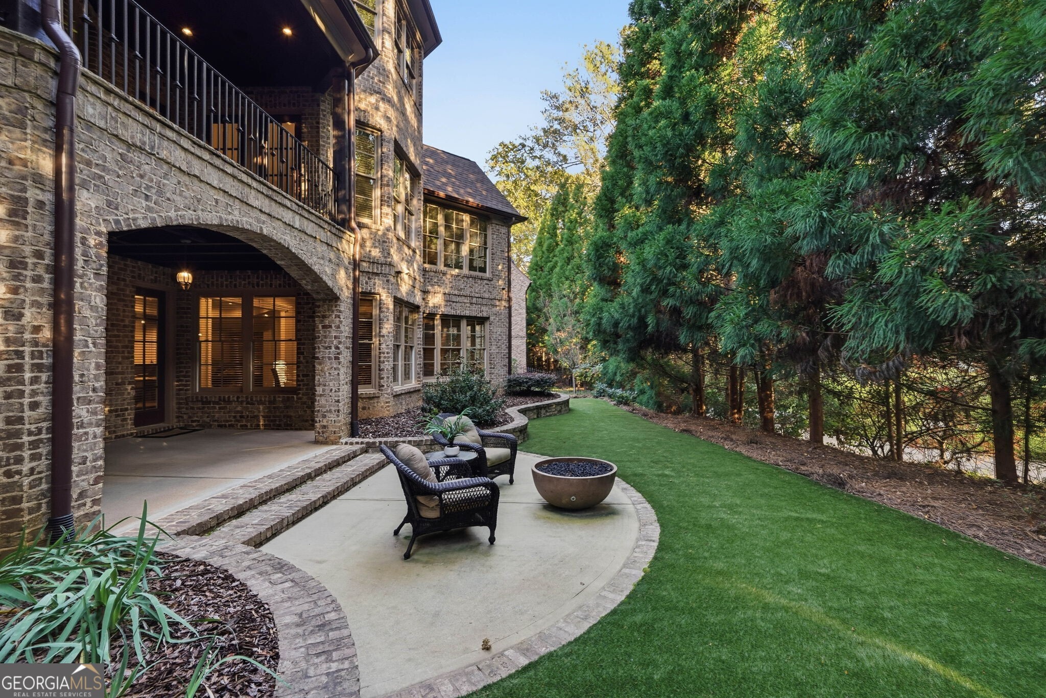 841 Camden Park Court NE