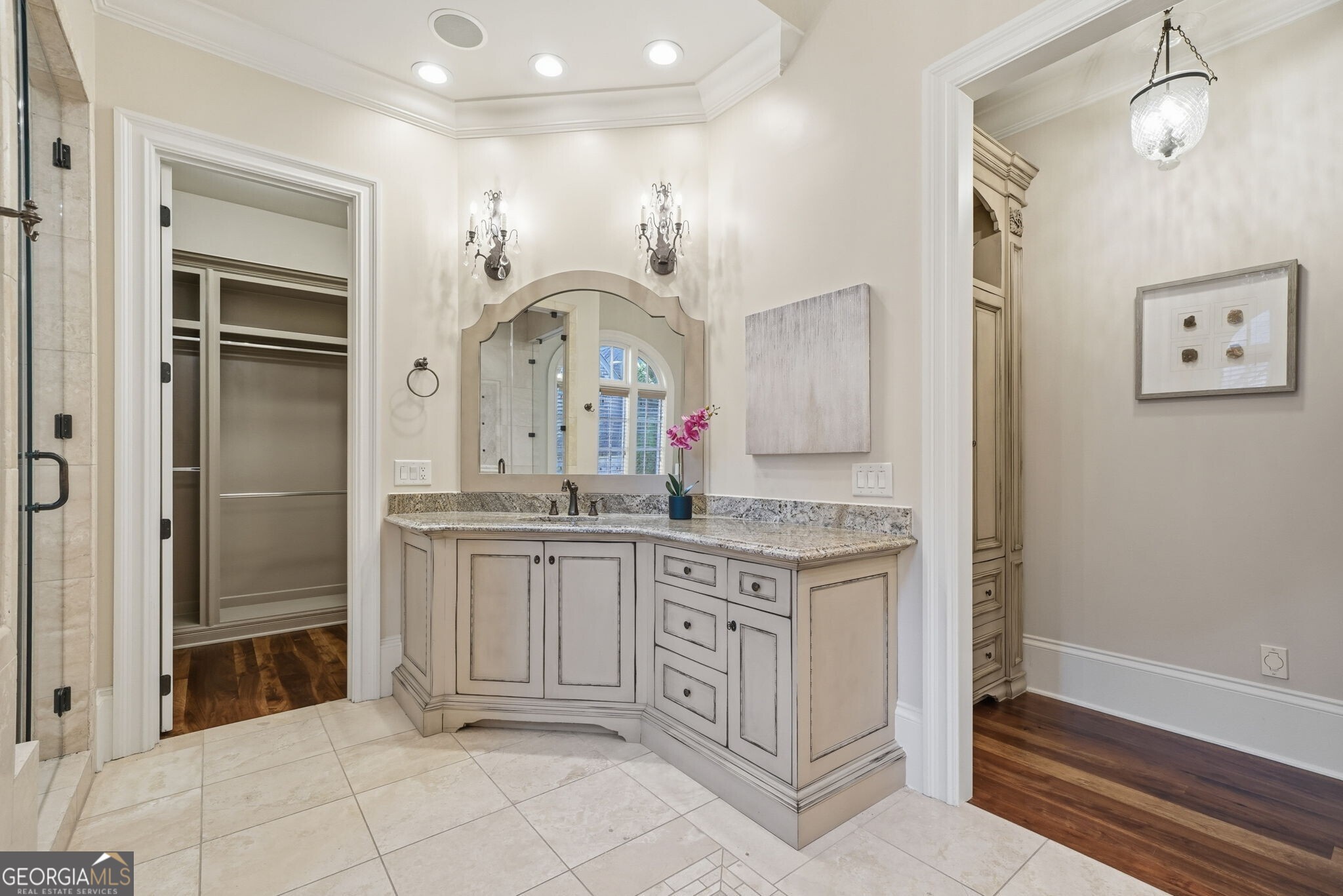 841 Camden Park Court NE